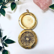 Vintage Locket, Gold Toned Jewelry, Pendant, Lady Face Pendant, Necklace, Vintage Jewelry