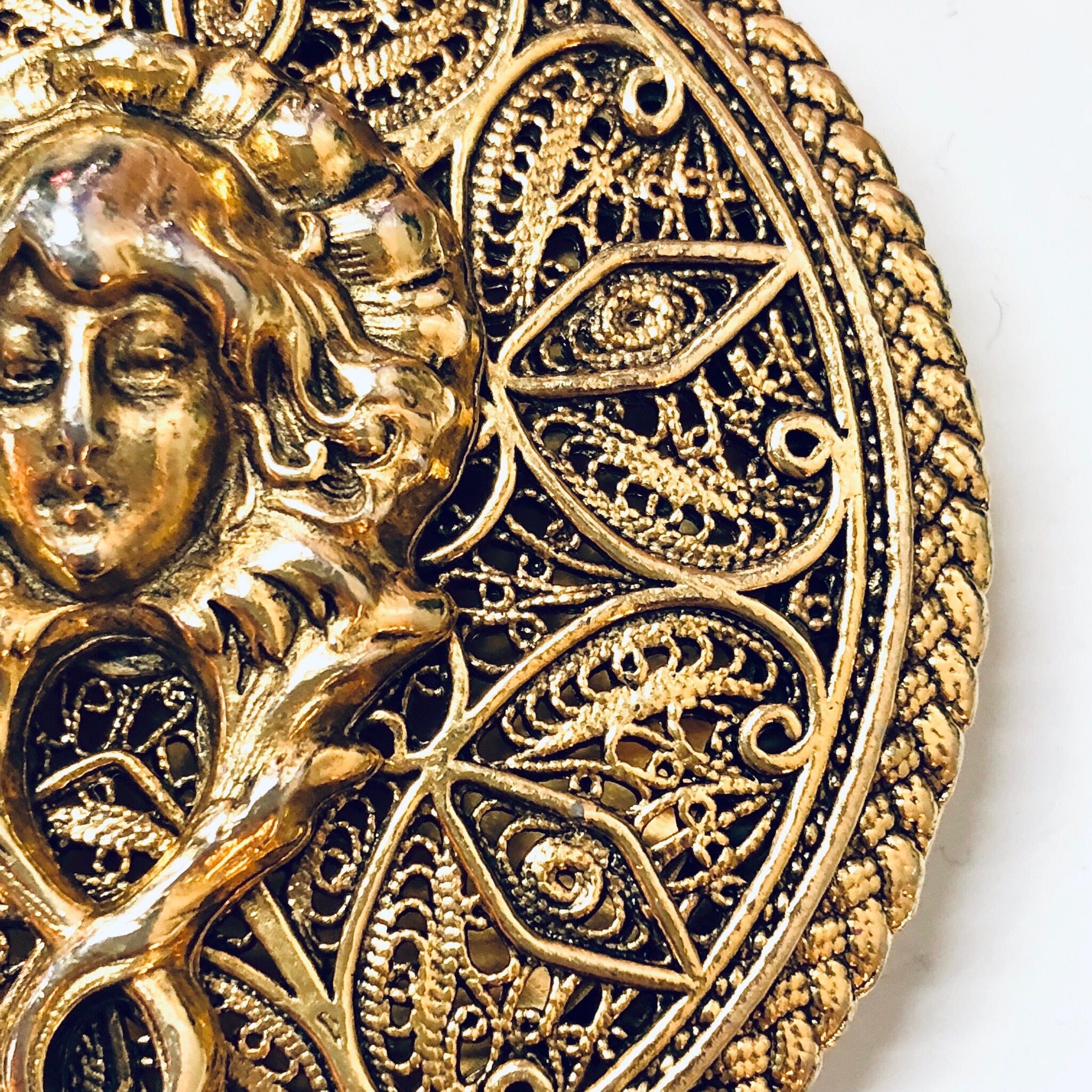 Vintage Locket, Gold Toned Jewelry, Pendant, Lady Face Pendant, Necklace, Vintage Jewelry