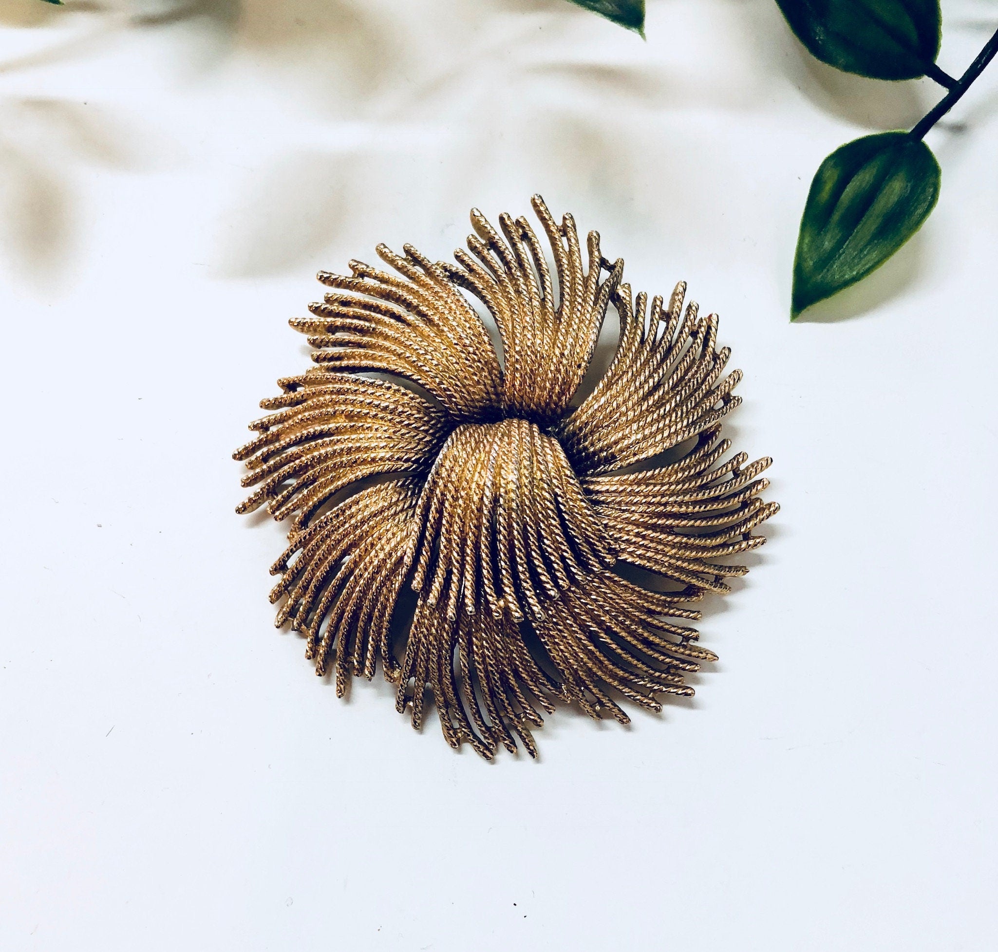 Vintage Brooch, Monet Brooch, Gold Toned Jewelry, Statement Jewelry, Swirl Brooch, Unique Jewelry, Large Brooch, Pin, Vintage Jewlery, Gold