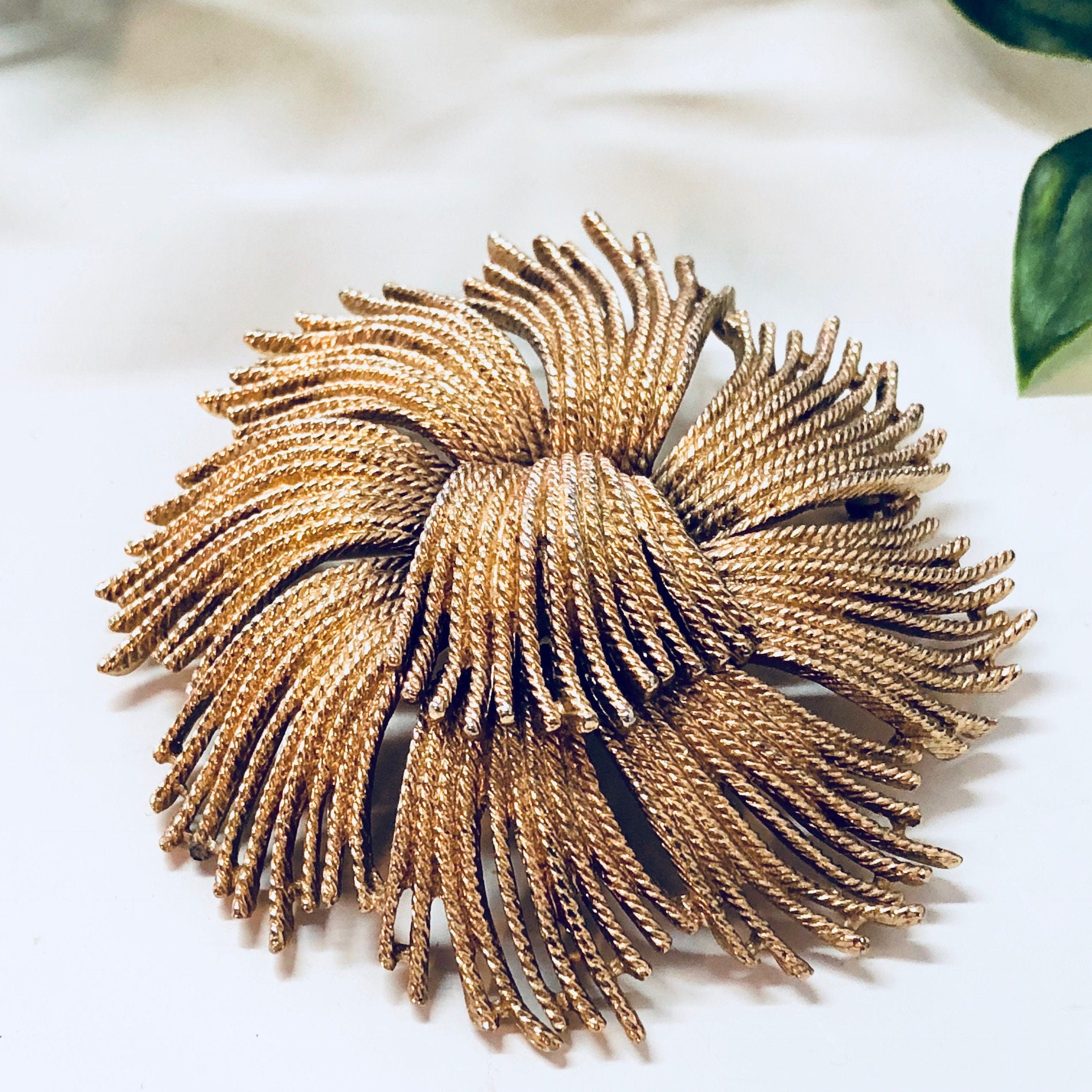 Vintage Brooch, Monet Brooch, Gold Toned Jewelry, Statement Jewelry, Swirl Brooch, Unique Jewelry, Large Brooch, Pin, Vintage Jewlery, Gold