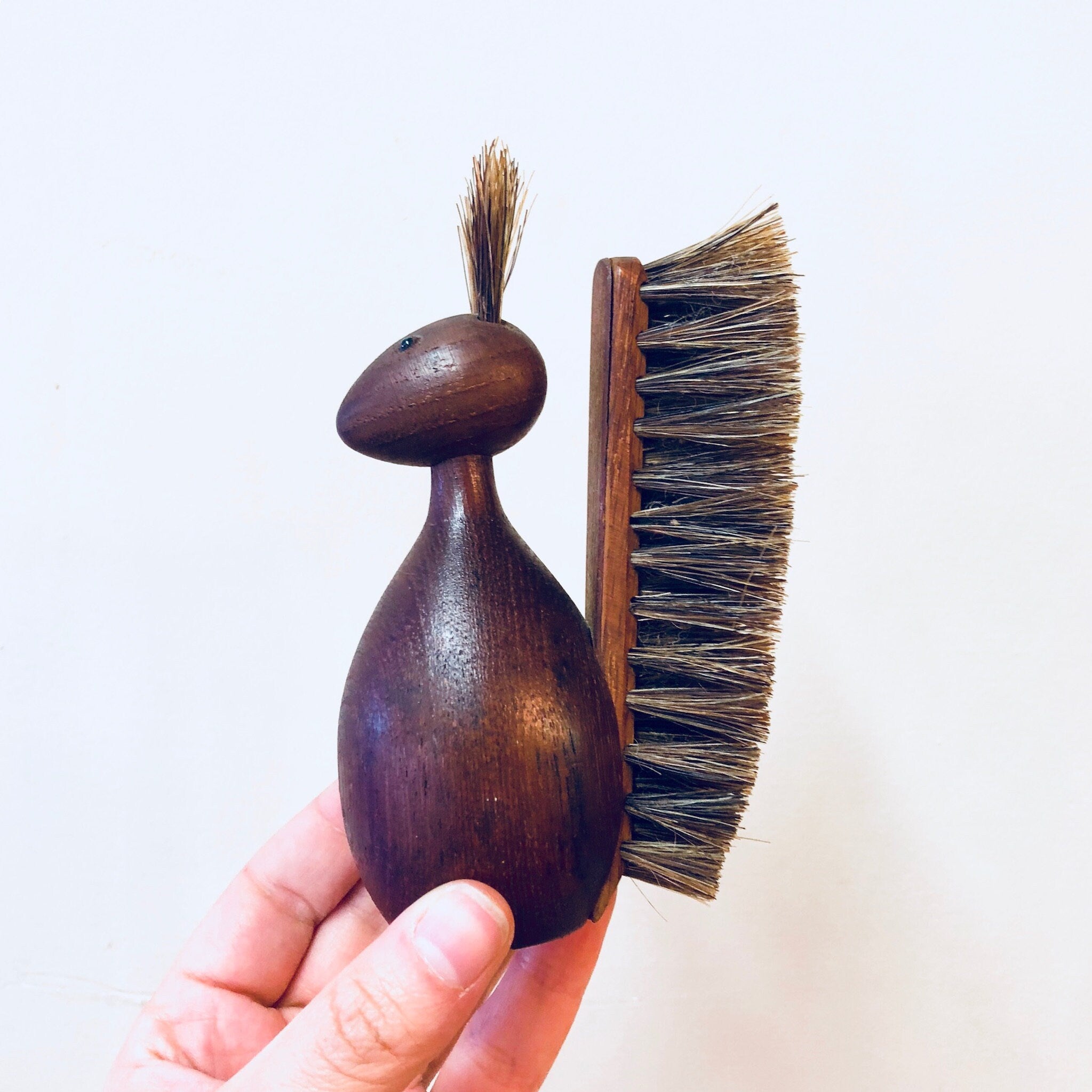 Wooden Brush, Vintage Scrub Brush, Animal Brush, Squirrel Brush, Cute, Carved Wood, Bistle Brush, Rustic Decor, Vintage Home Decor, Brown