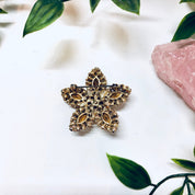 Vintage Brooch, Gold Toned Jewelry, Vintage Jewelry, Red Gemstones, Star Shaped, Star Jewelry, Vintage Pin, Costume Jewelry, Holiday Gift