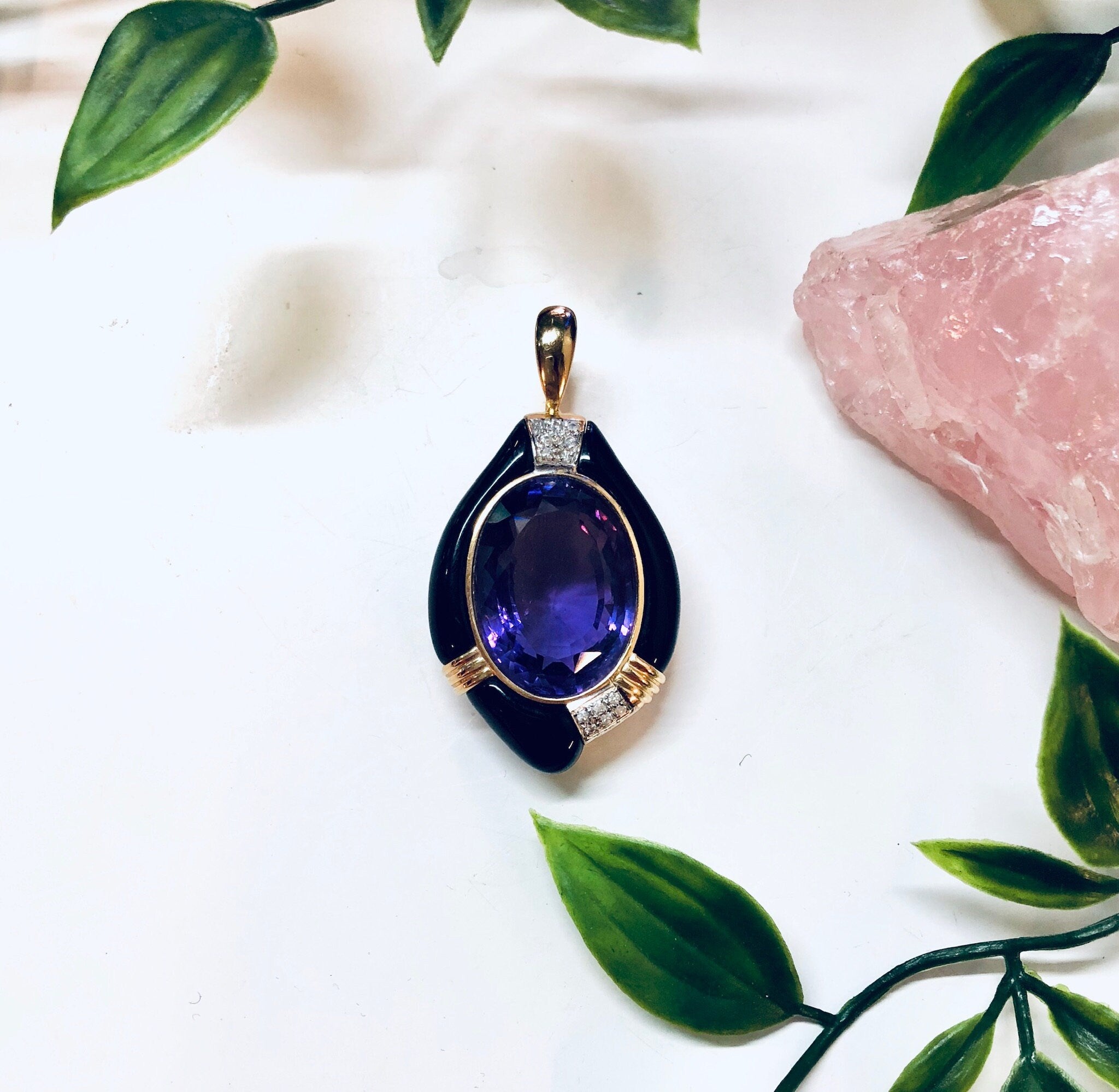 Vintage Pendant, Gold Pendant, Amethyst Necklace, 14 Karat Gold, Yellow Gold, Purple, Black, Gold, Vintage Necklace, Vintage Jewelry,