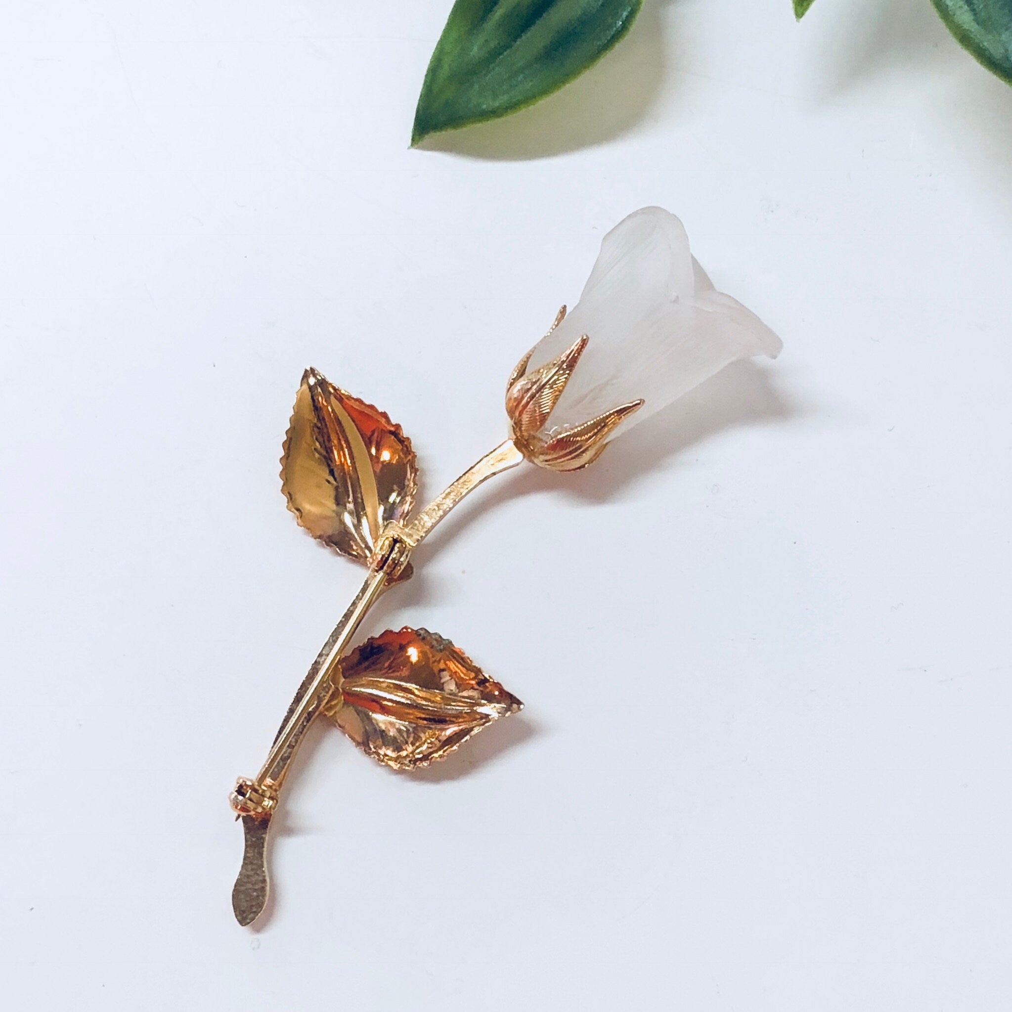 Vintage Brooch, Rose Brooch, Gold Toned Jewelry, Vintage Pin, Vintage Jewelry, Costume Jewelry, Statement Jewelry, Flower Brooch, Roses,
