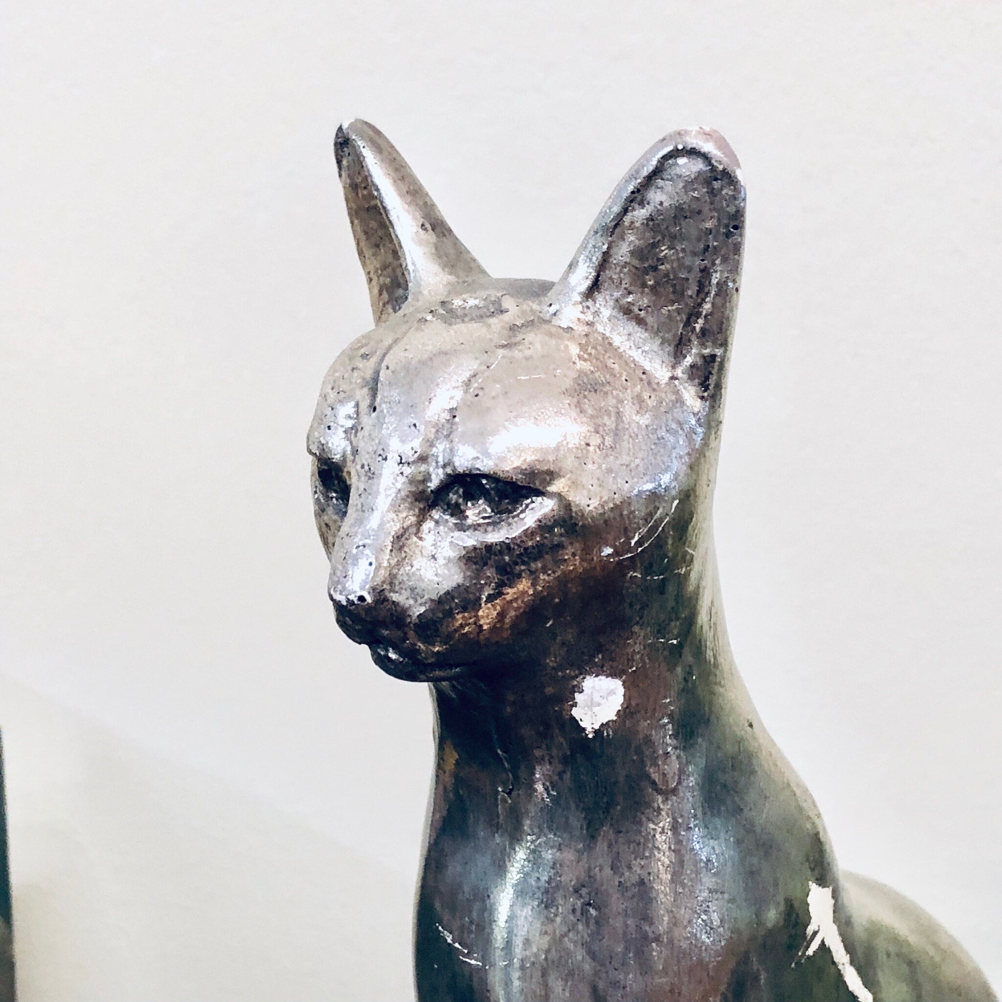 Vintage silver cat statue sculpture with black patina for home decor