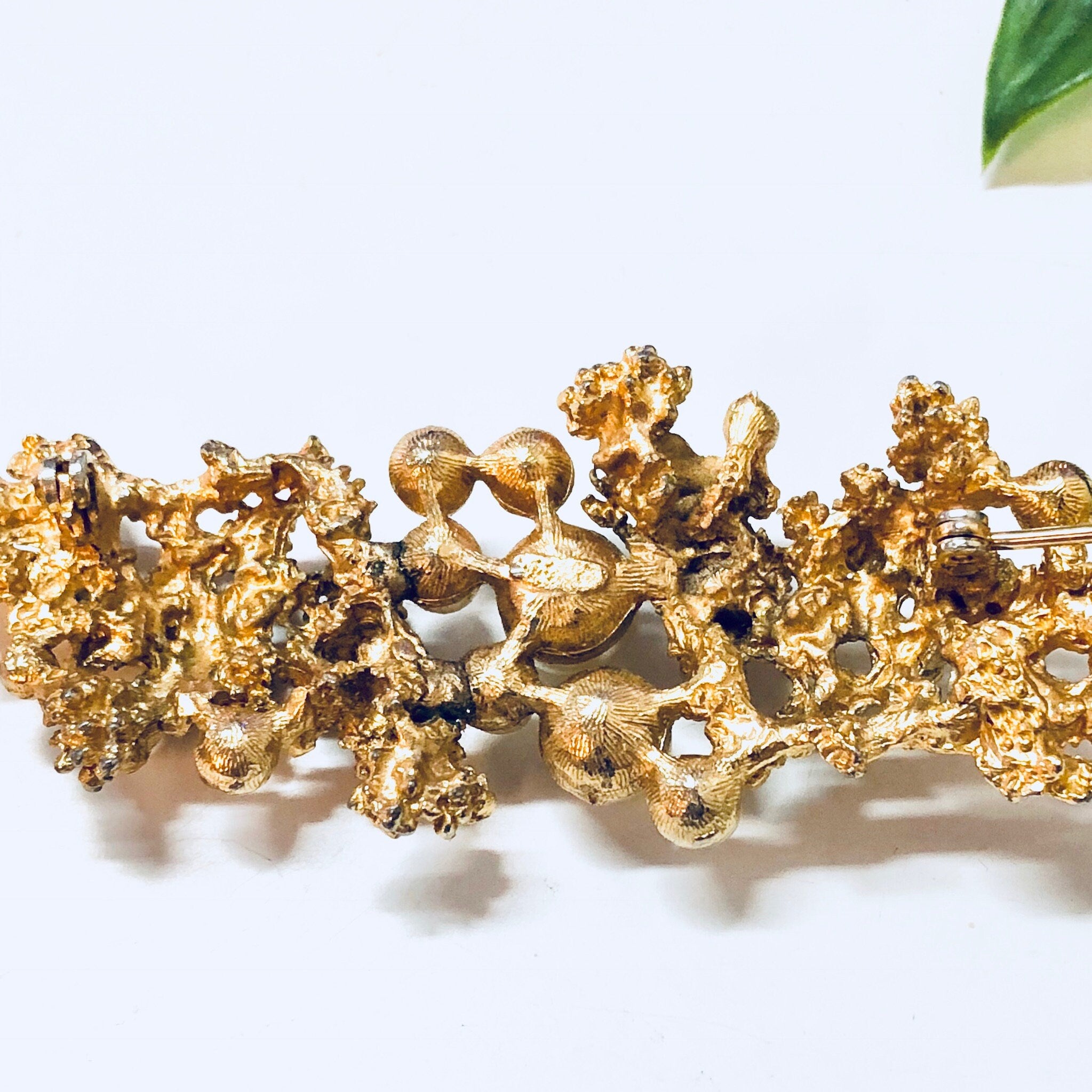 Vintage Brooch, Gold Toned Brooch, Faux Pearls, Costume Jewelry, Gold Toned Jewelry, Vintage Pin, Large Brooch, Long Pin, Statement Jewelry