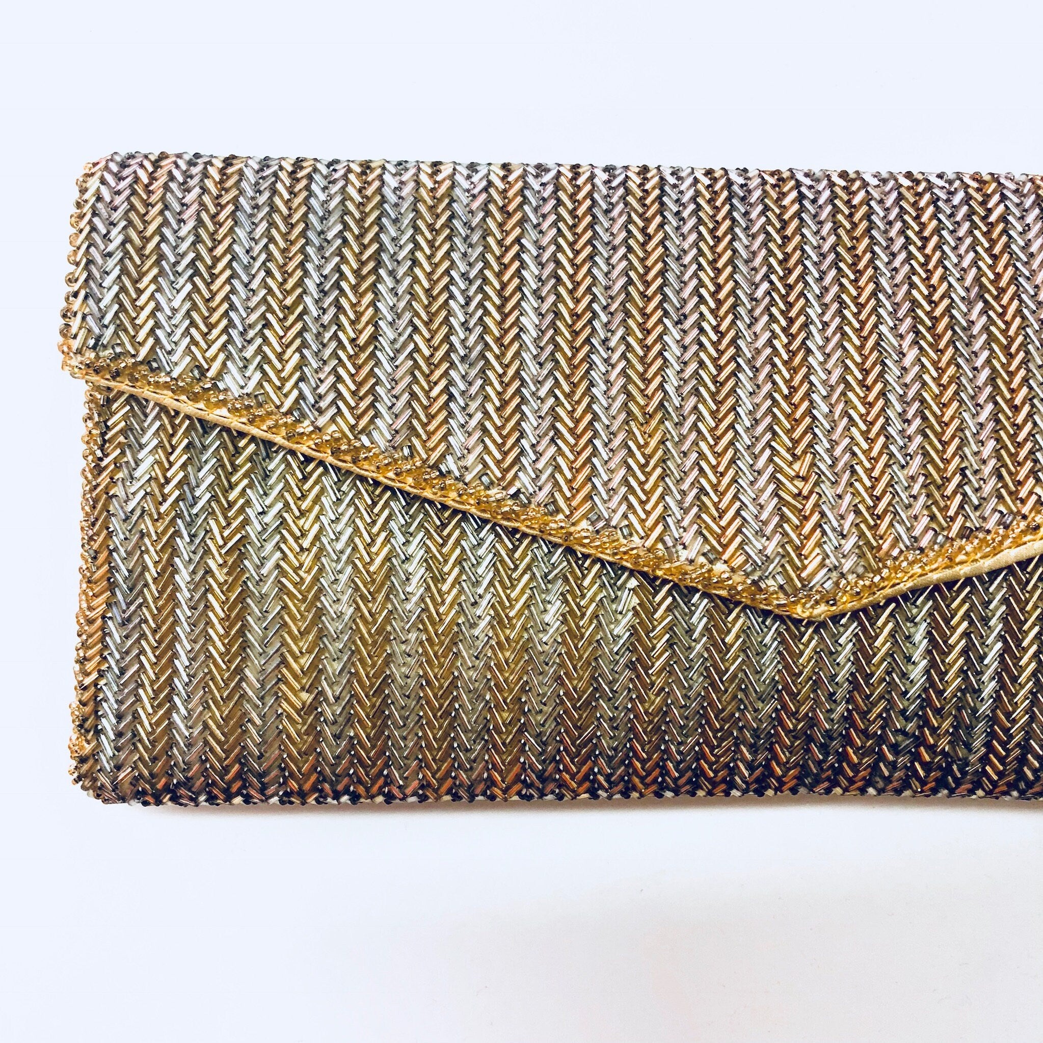Vintage beaded gold and silver envelope clutch purse, suitable for formalwear, weddings or special occasions.