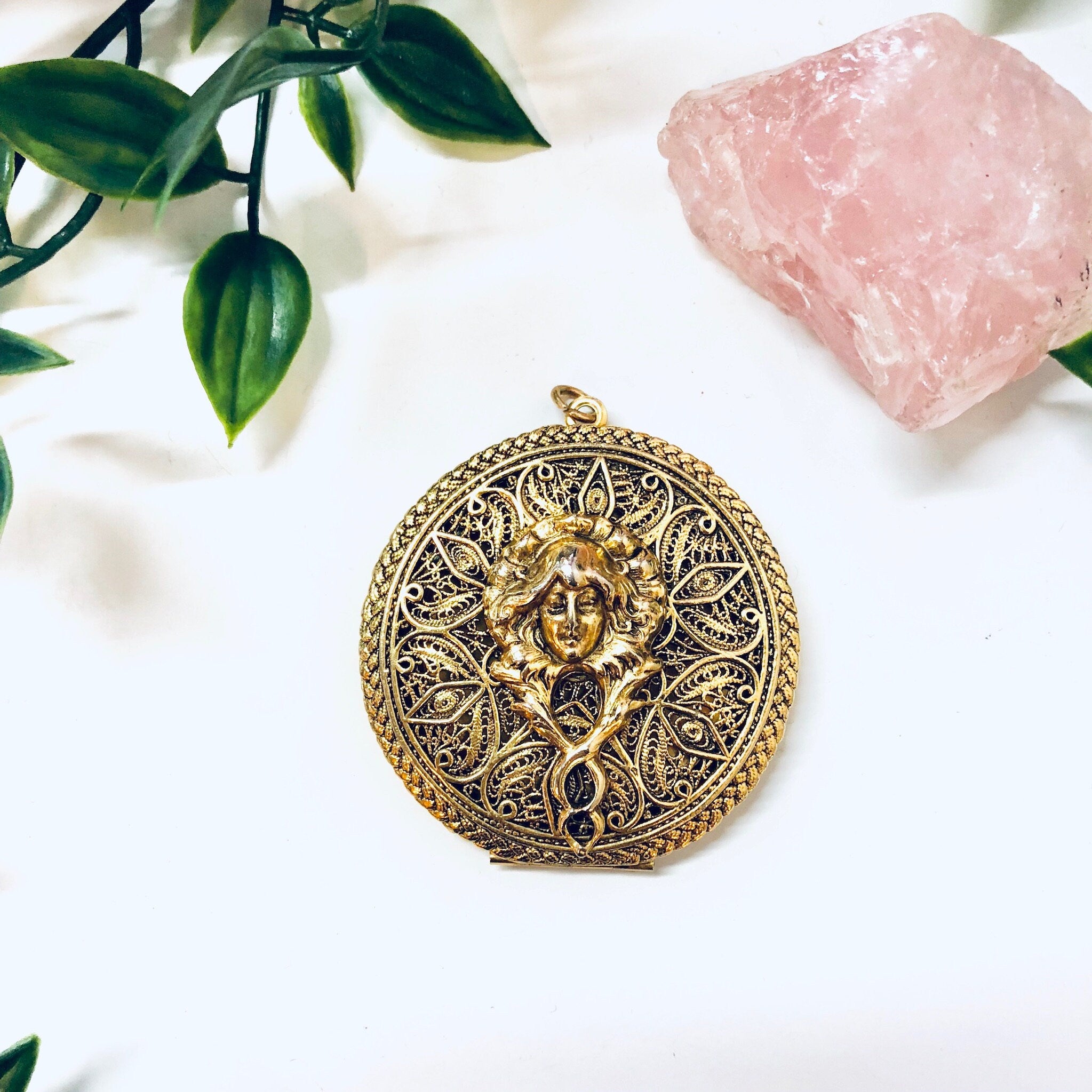 Vintage Locket, Gold Toned Jewelry, Pendant, Lady Face Pendant, Necklace, Vintage Jewelry