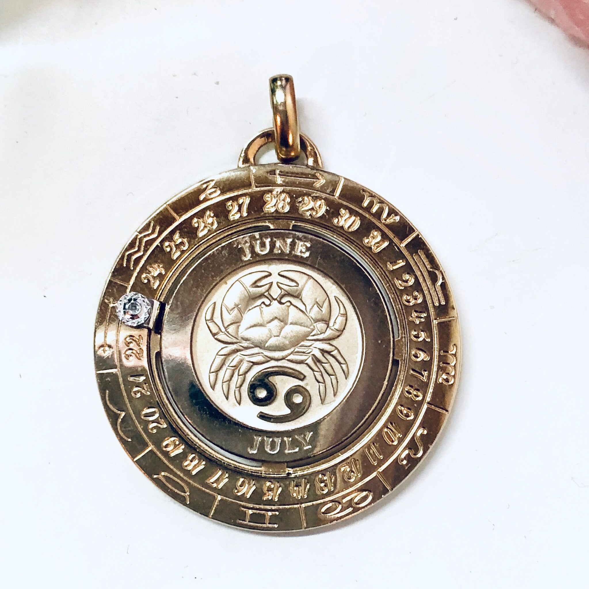 Vintage Pendant, Gold Cancer Pendant, Zodiac Jewelry, Vintage Jewelry, Crab Pendant, Moon Child, Cancer, Gold Toned Pendant