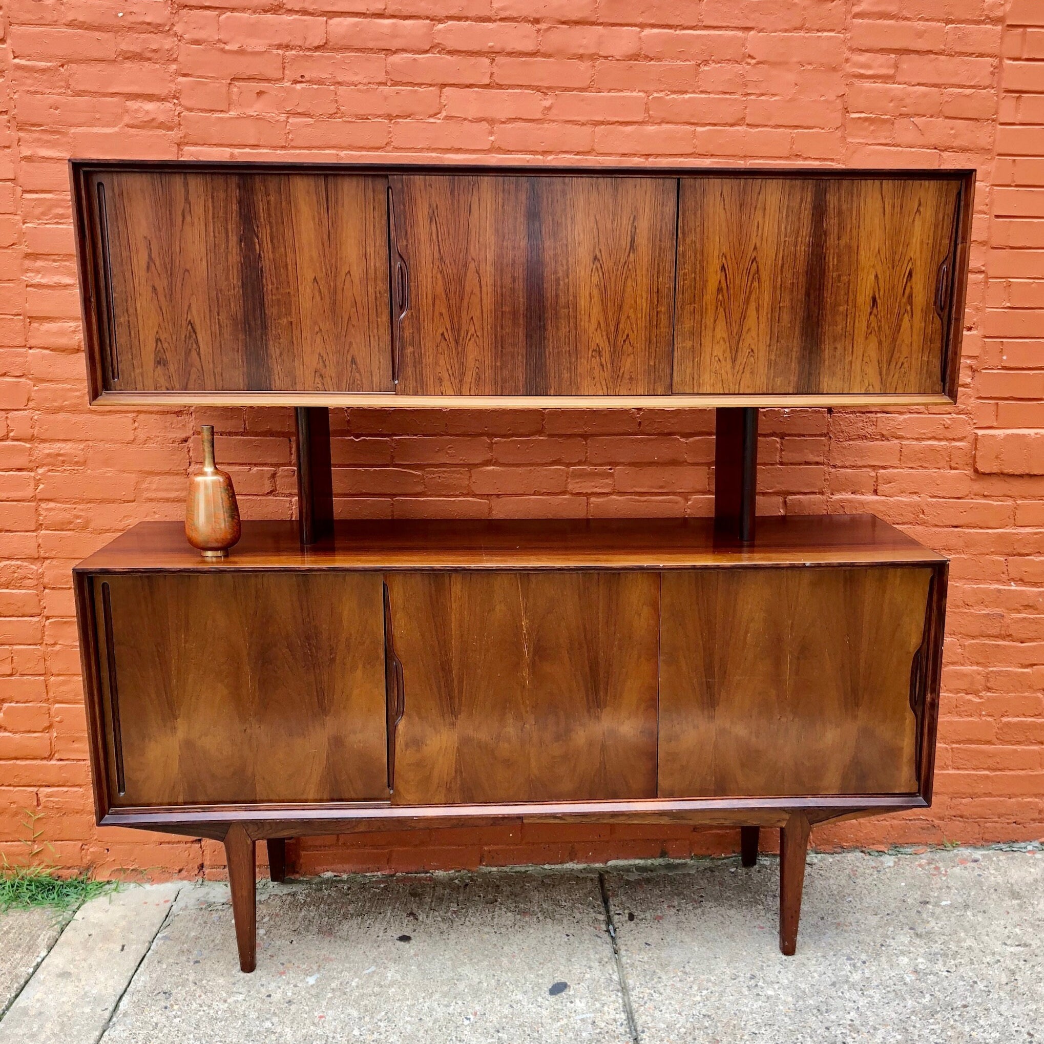 Beautiful Mid Century Modern Furniture Hardwood Teak Credenza Server Buffet MCM