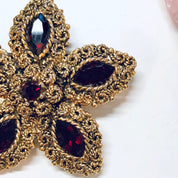 Vintage Brooch, Gold Toned Jewelry, Vintage Jewelry, Red Gemstones, Star Shaped, Star Jewelry, Vintage Pin, Costume Jewelry, Holiday Gift