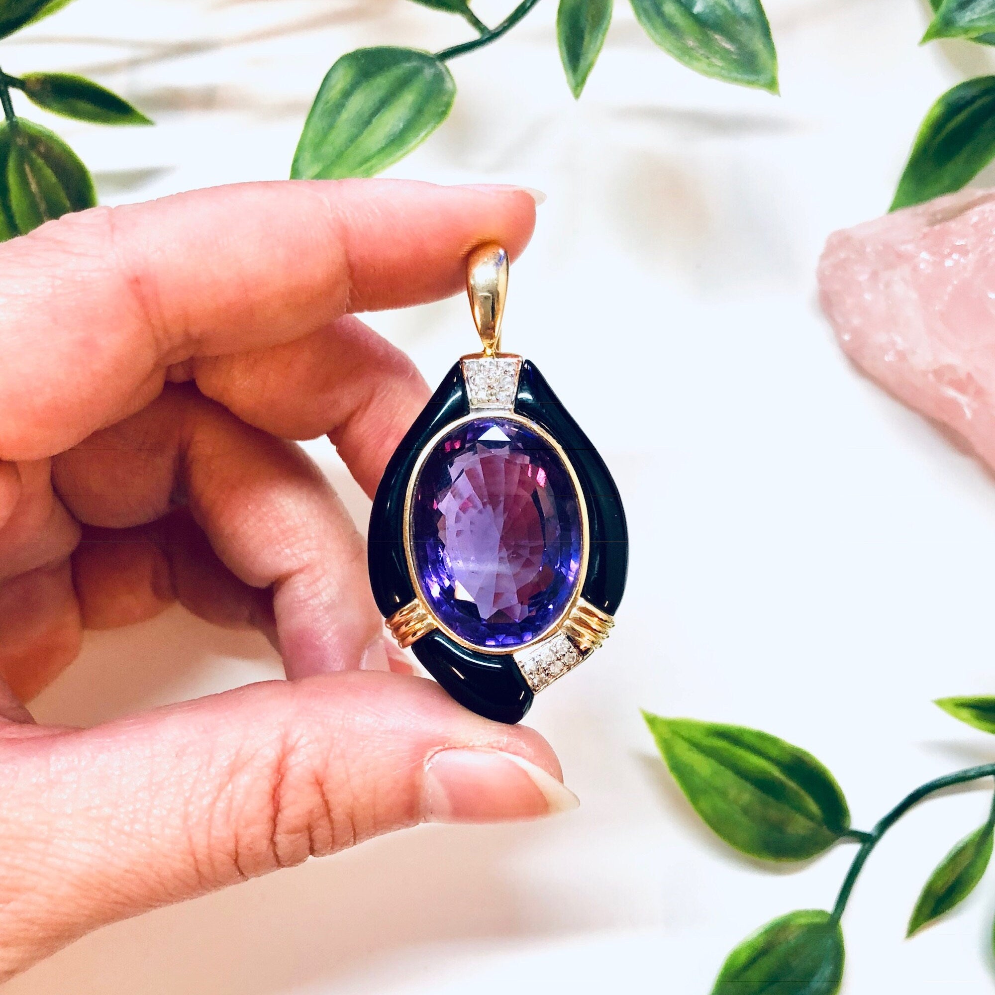 Vintage Pendant, Gold Pendant, Amethyst Necklace, 14 Karat Gold, Yellow Gold, Purple, Black, Gold, Vintage Necklace, Vintage Jewelry,