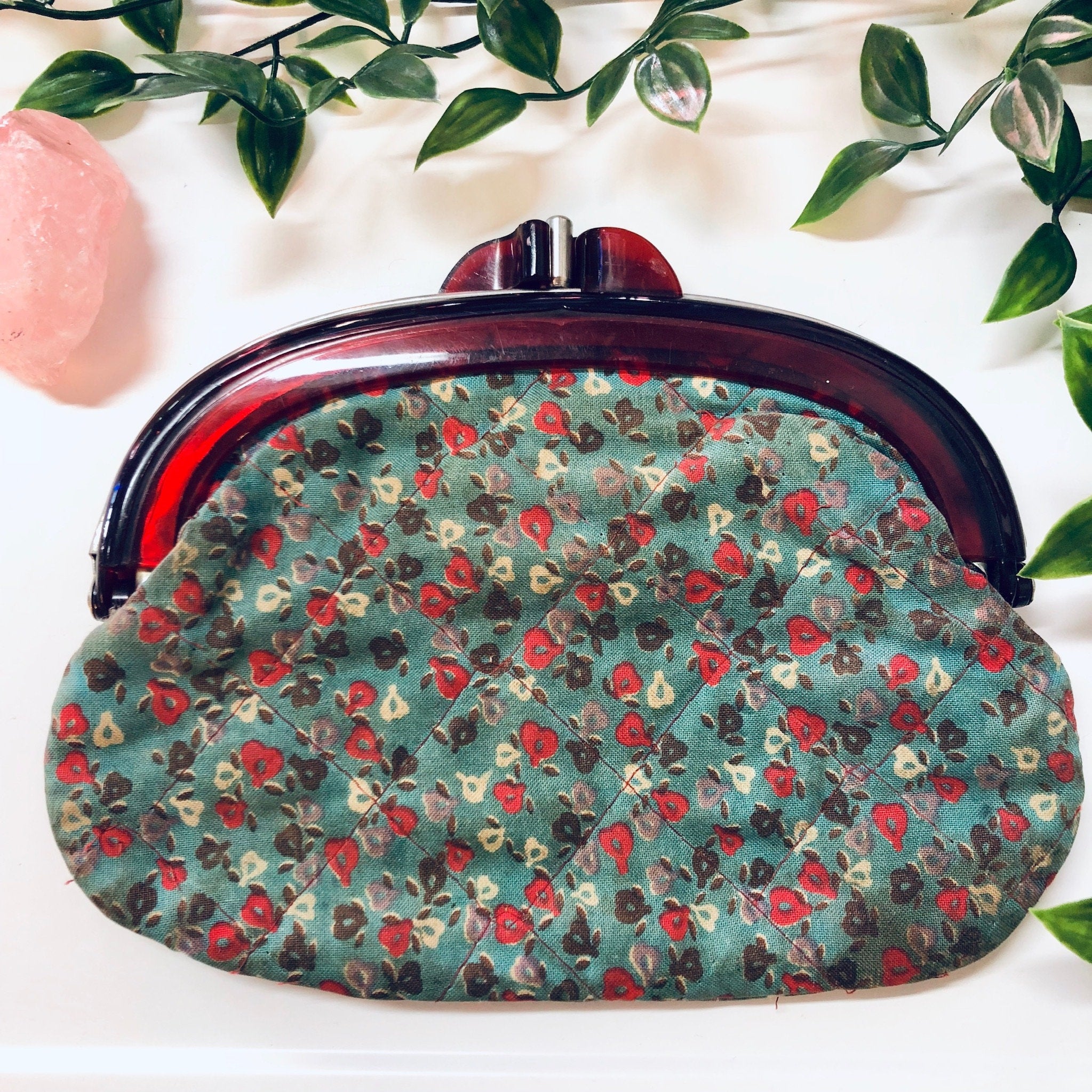 Vintage Clutch Purse, Quilted Purse, Handbag, Floral Bag, Kiss lock Closure Bag, Vintage Accessories, Compartment Bag, Blue, Red, Green,