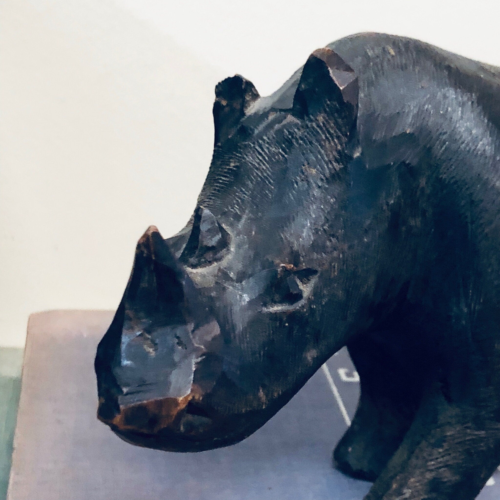 Vintage Wood Carving, Wood Carved Rhino, Rhinoceros, Animal Decor, Detailed Wood Carving, Wood Carving for Animal Lover, Dark Wood, Natural