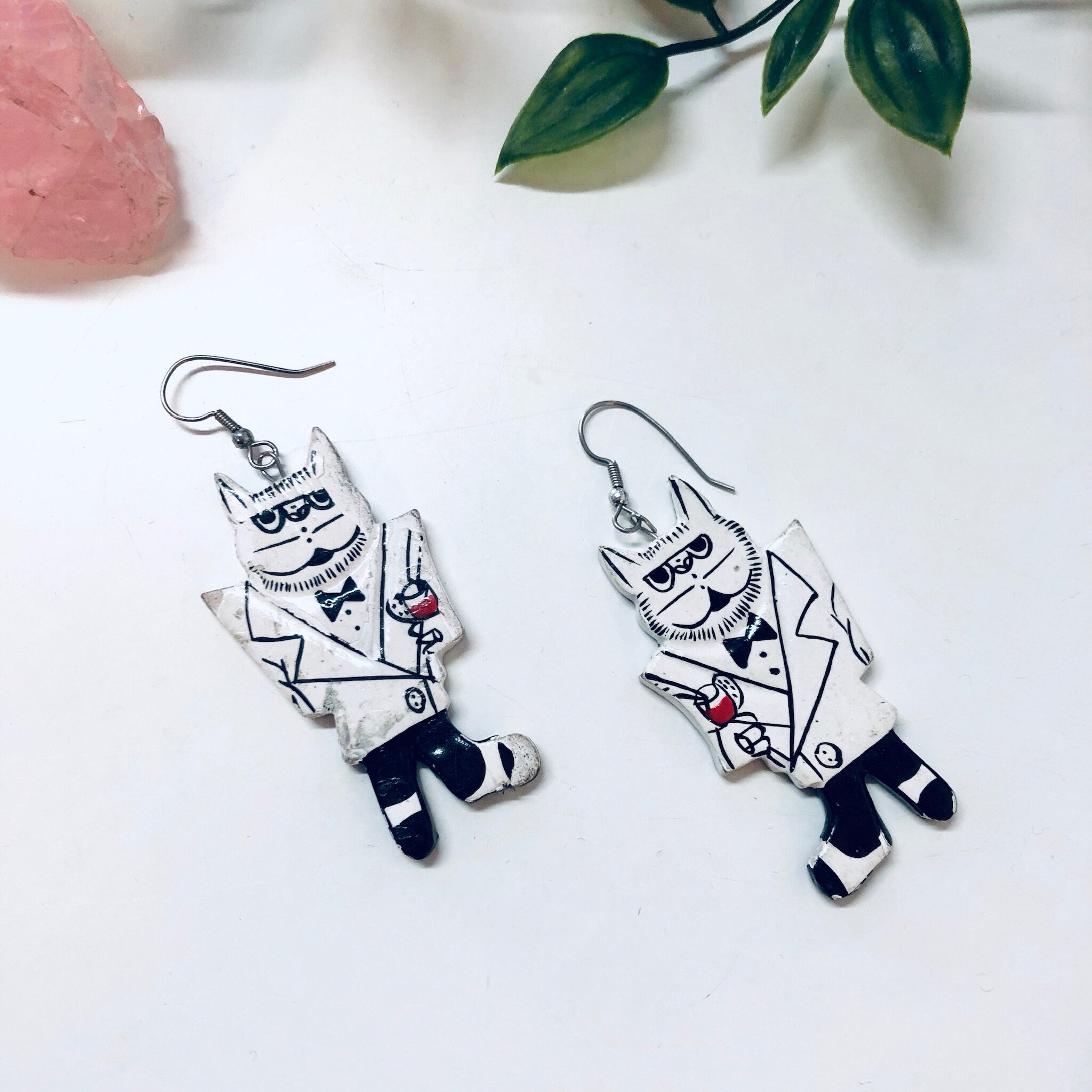 Vintage Cat Earrings, Kitty Cat, Funny Earrings, White Earrings, Earrings for Animal Lovers, White Earring, Vintage Jewelry, Costume Jewelry