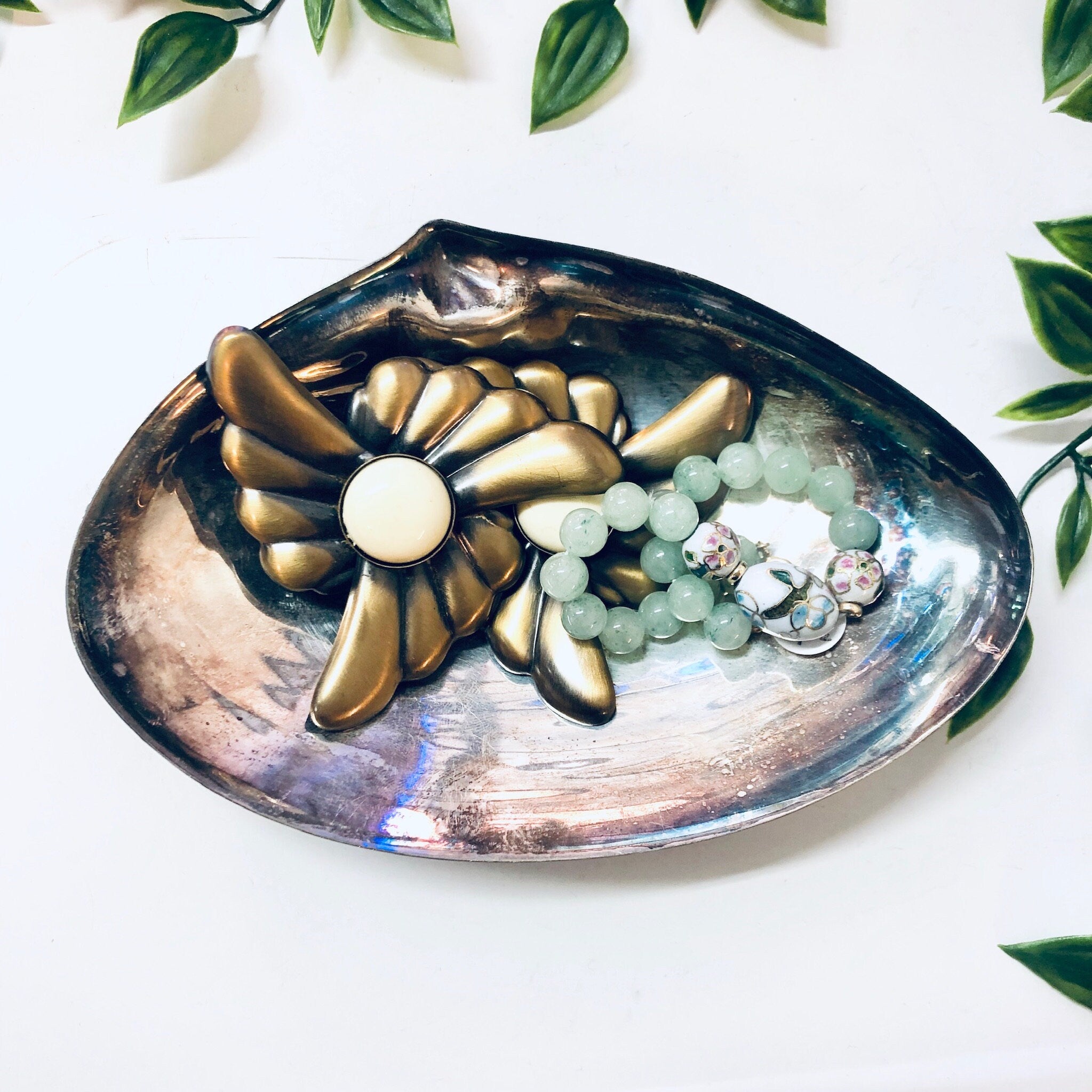 Vintage Catch All Dish, Ring Dish, Shell Dish, Silver Toned Shell, Seashell, Shore Decor, Shore House, Vintage Home Decor, Bedside Table