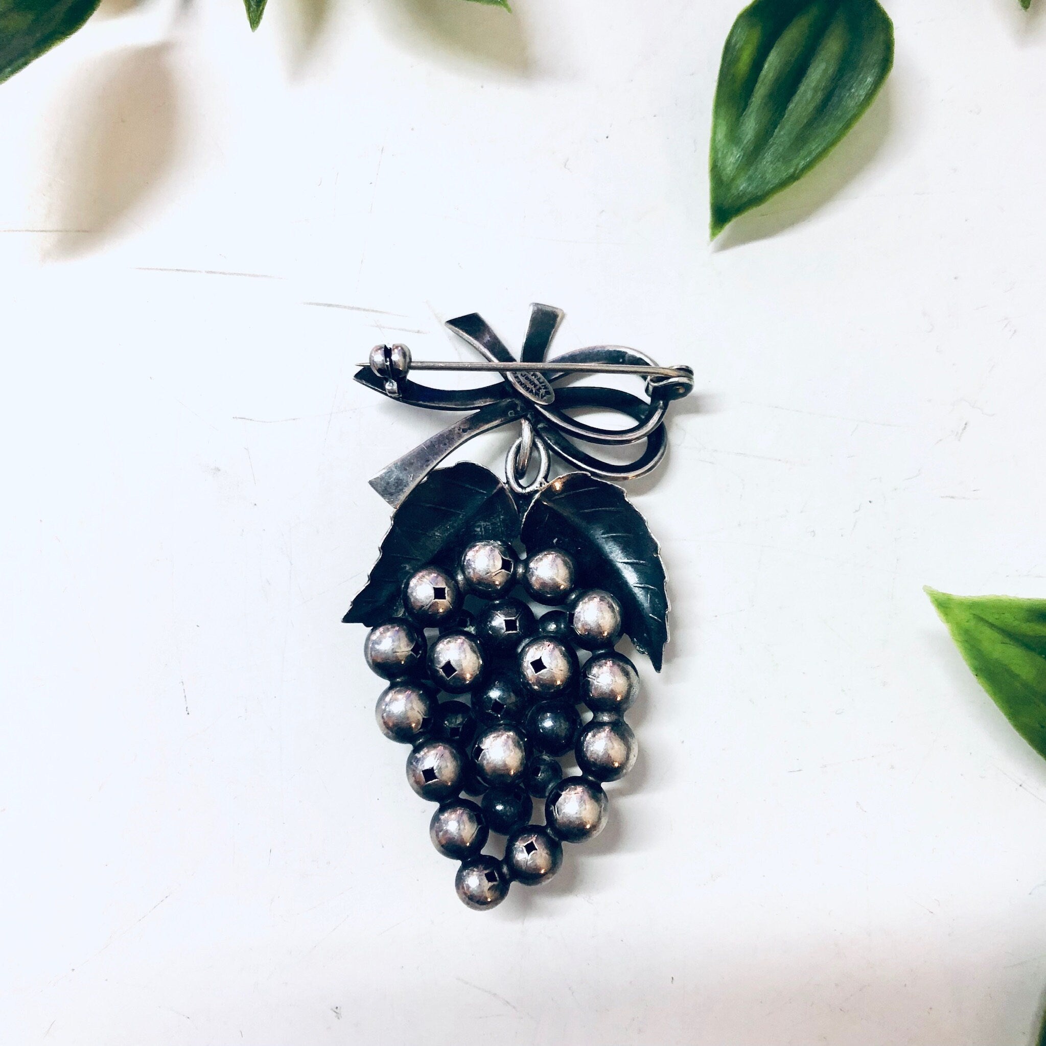 Vintage Brooch, Grape Brooch, Silver Brooch, Vintage Pin, Vintage Jewelry, Food Jewelry, Unique Jewelry, Dangling Brooch, Denmark Jewelry