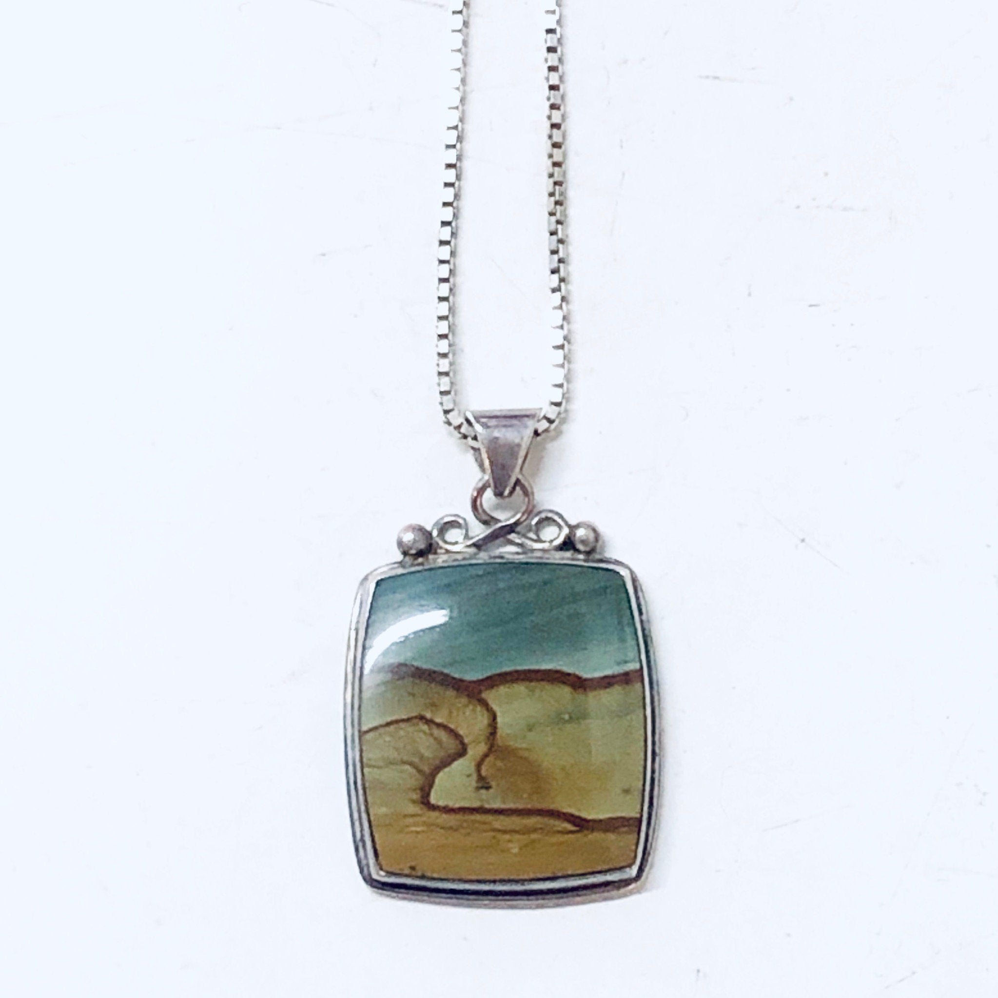 Vintage Necklace, Pendant on Chain, Silver Pendant, Silver Box Chain, Vintage Jewelry, Green Pendant, Brown Jewelry, Unique Jewelry, Simple