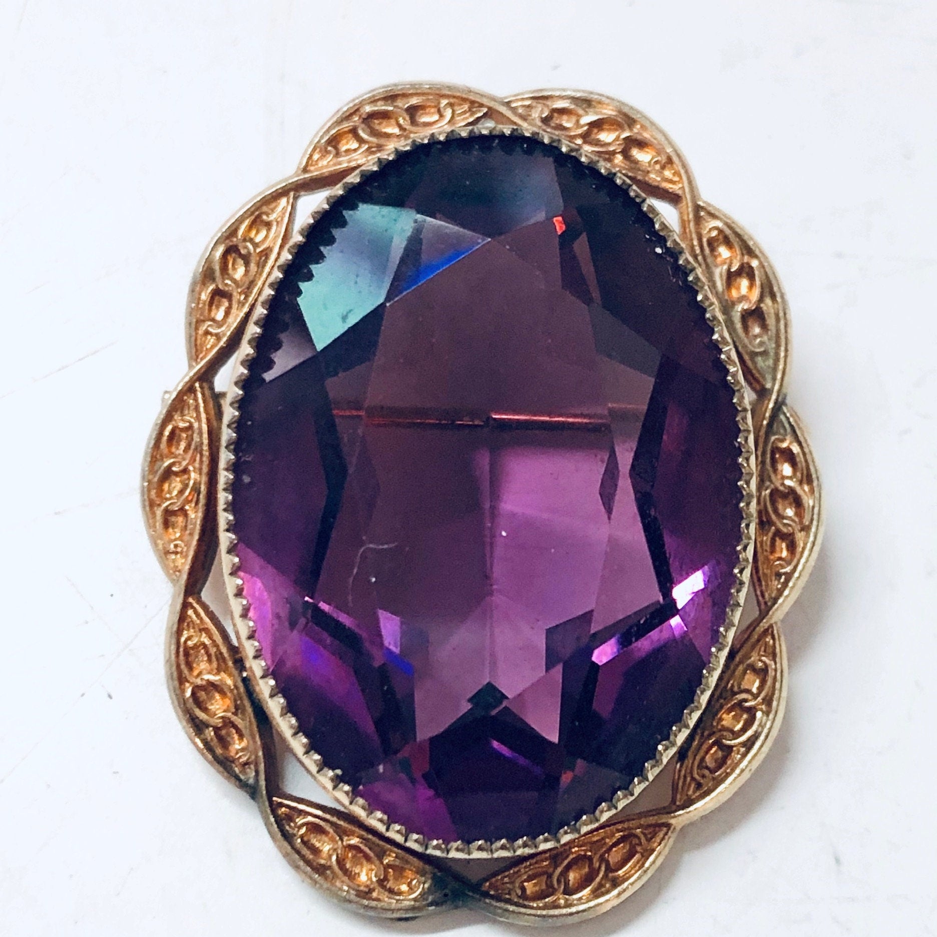 Catamore Brooch, Vintage Brooch, Gold Filled Brooch, Purple Jewelry, Amethyst Brooch, Small Pin, Vintage Pin, Vintage Jewelry, Purple Gold
