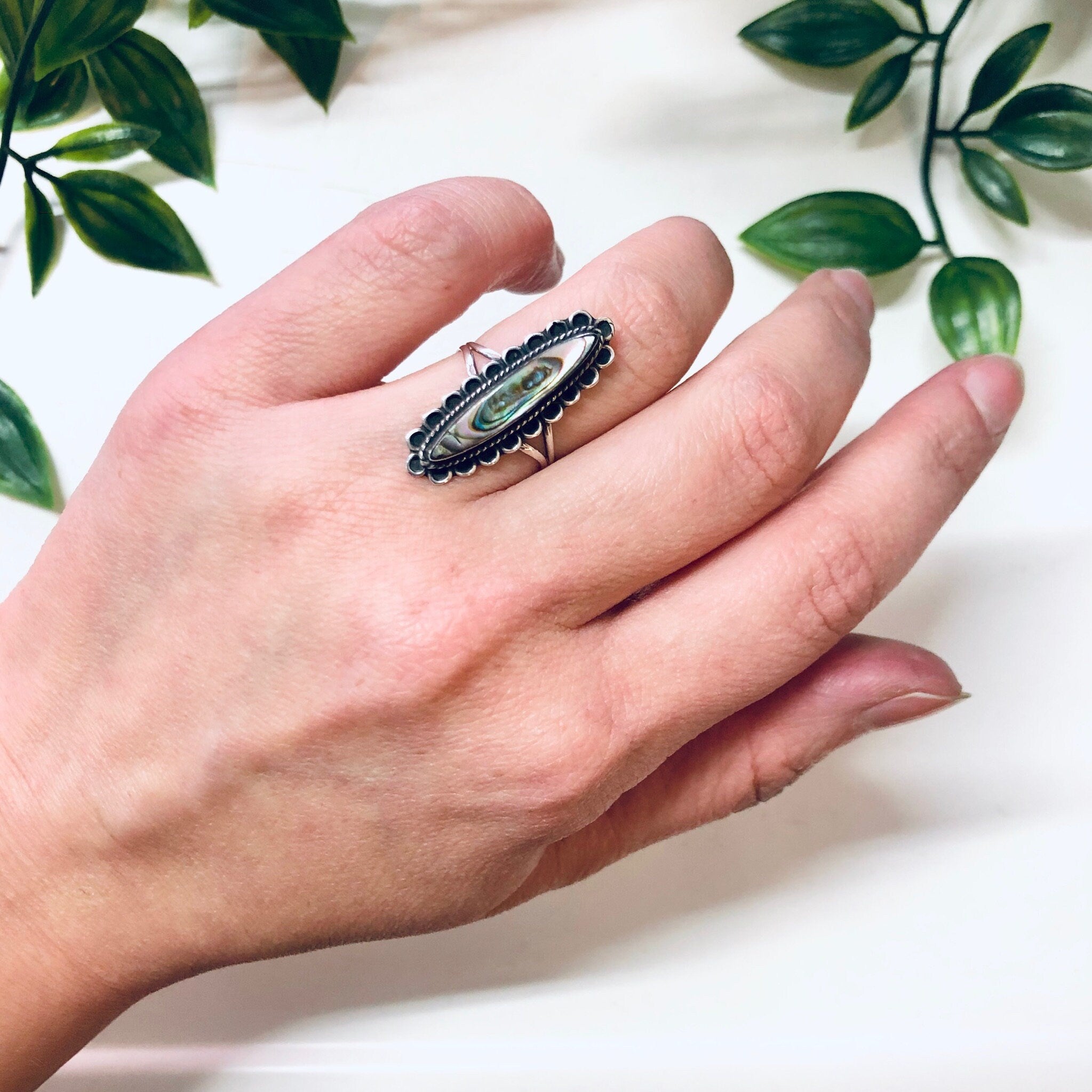 Vintage Silver Ring, Abalone Ring, Vintage Jewelry, Small Ring, Skinny Band Ring, Shell Ring, Shell Jewelry, Valentines Day Gift, 925