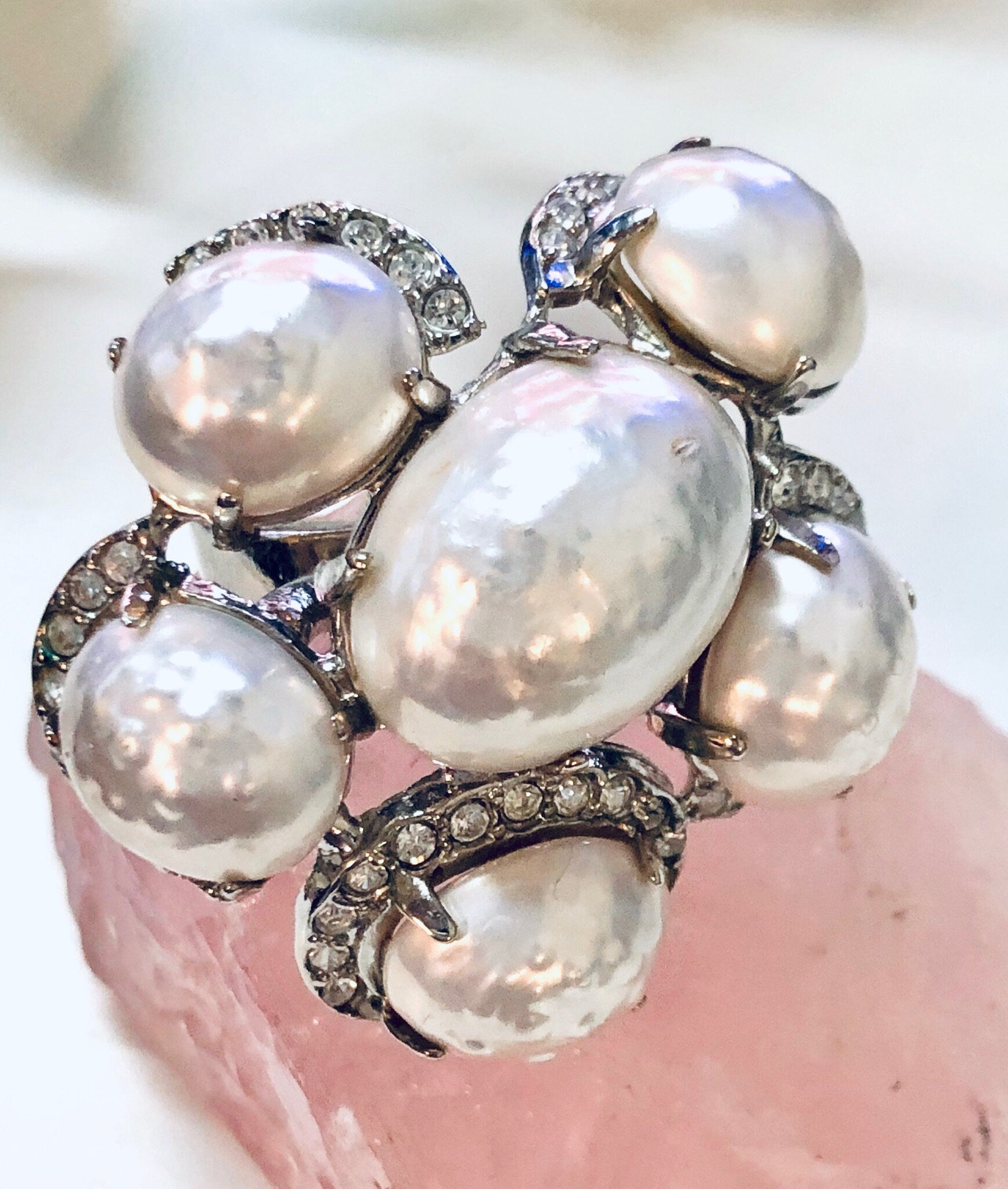 Vintage Cocktail Ring, Large Ring, Statement Jewelry, Faux Pearl Ring, Costume Jewelry, Vintage Jewelry, White and Silver, Silver Toned Ring