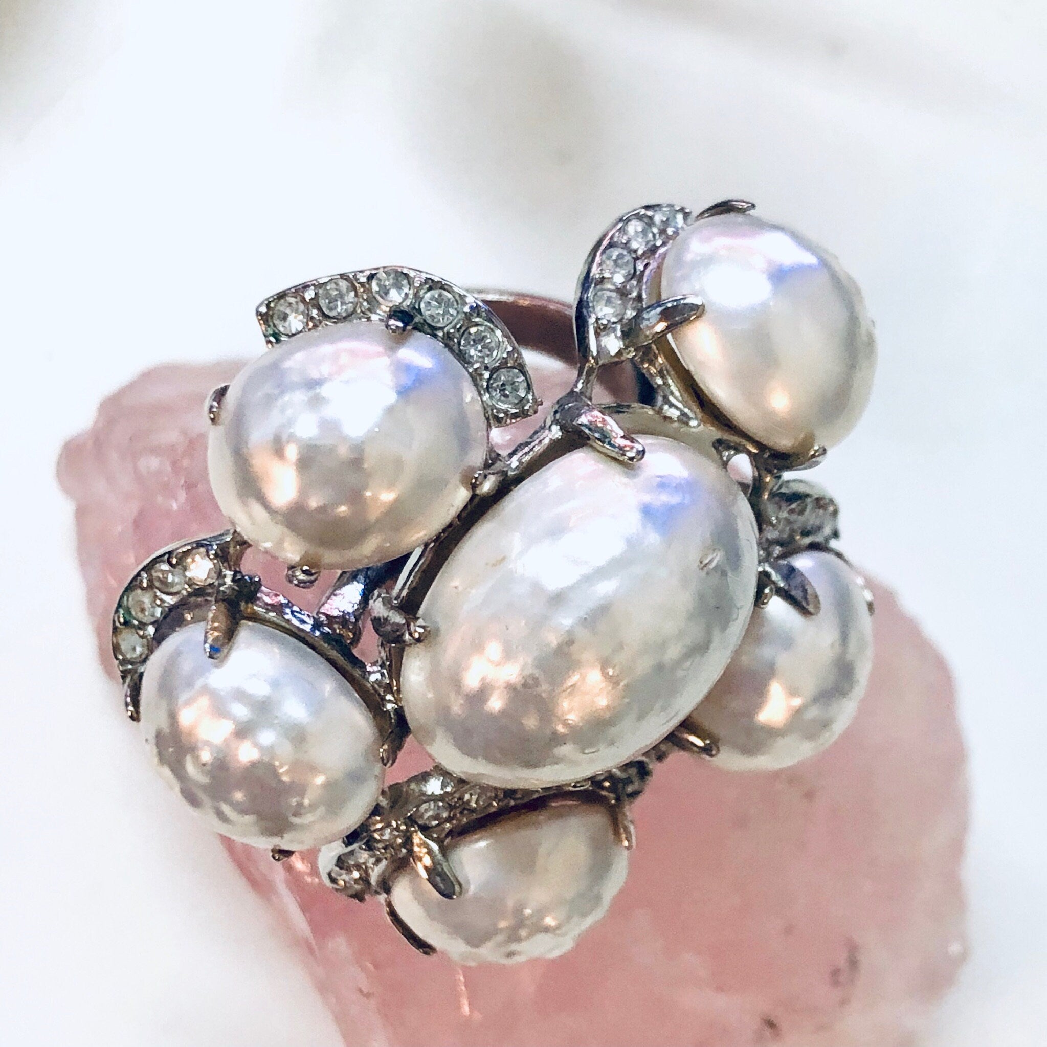 Vintage Cocktail Ring, Large Ring, Statement Jewelry, Faux Pearl Ring, Costume Jewelry, Vintage Jewelry, White and Silver, Silver Toned Ring
