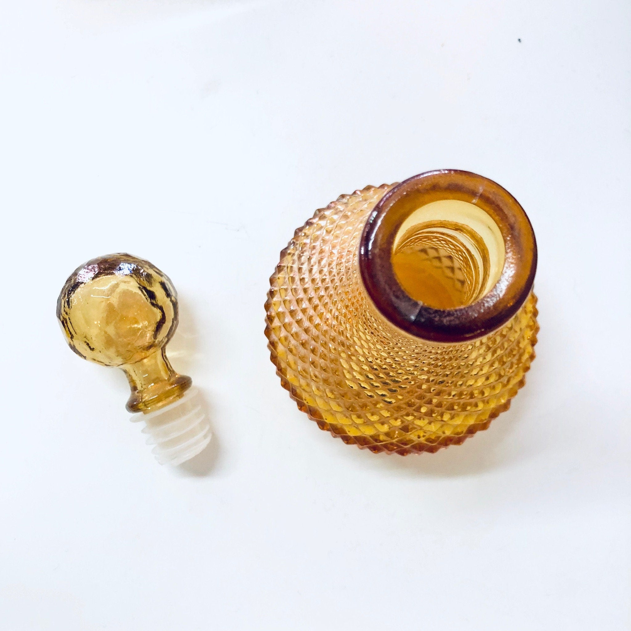 Vintage Yellow Glass, Small Yellow Decanter, Lidded Decanter, Perfume Bottle, Made in Italy, Bottle with Stopper, Rubber Stopper, Home Decor