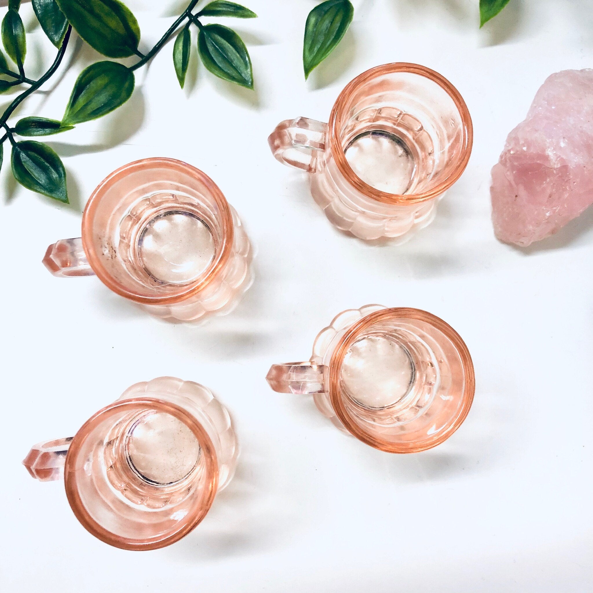 Vintage Shot Glasses, Set of Four Glasses, Peach Color Glasses, Pink Glasses, Mini Mug, Vintage Home Decor, Shot Glasses, Home Bar, Booze
