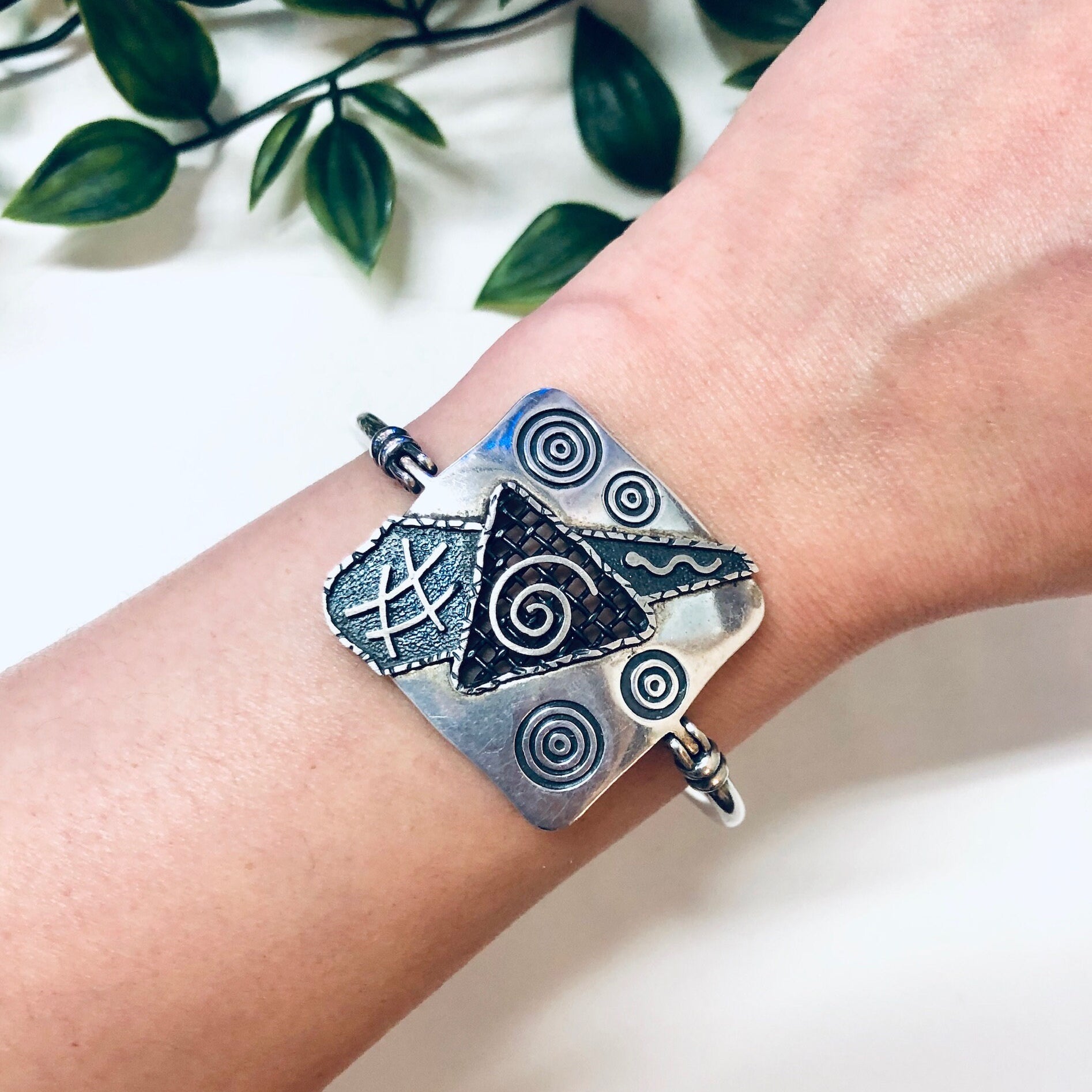 Vintage Bracelet, Silver Bracelet, Bangle Bracelet, Unique Jewelry, Vintage Jewelry, Square Bracelet, Cut Out Bracelet, Hinged Bracelet, 925