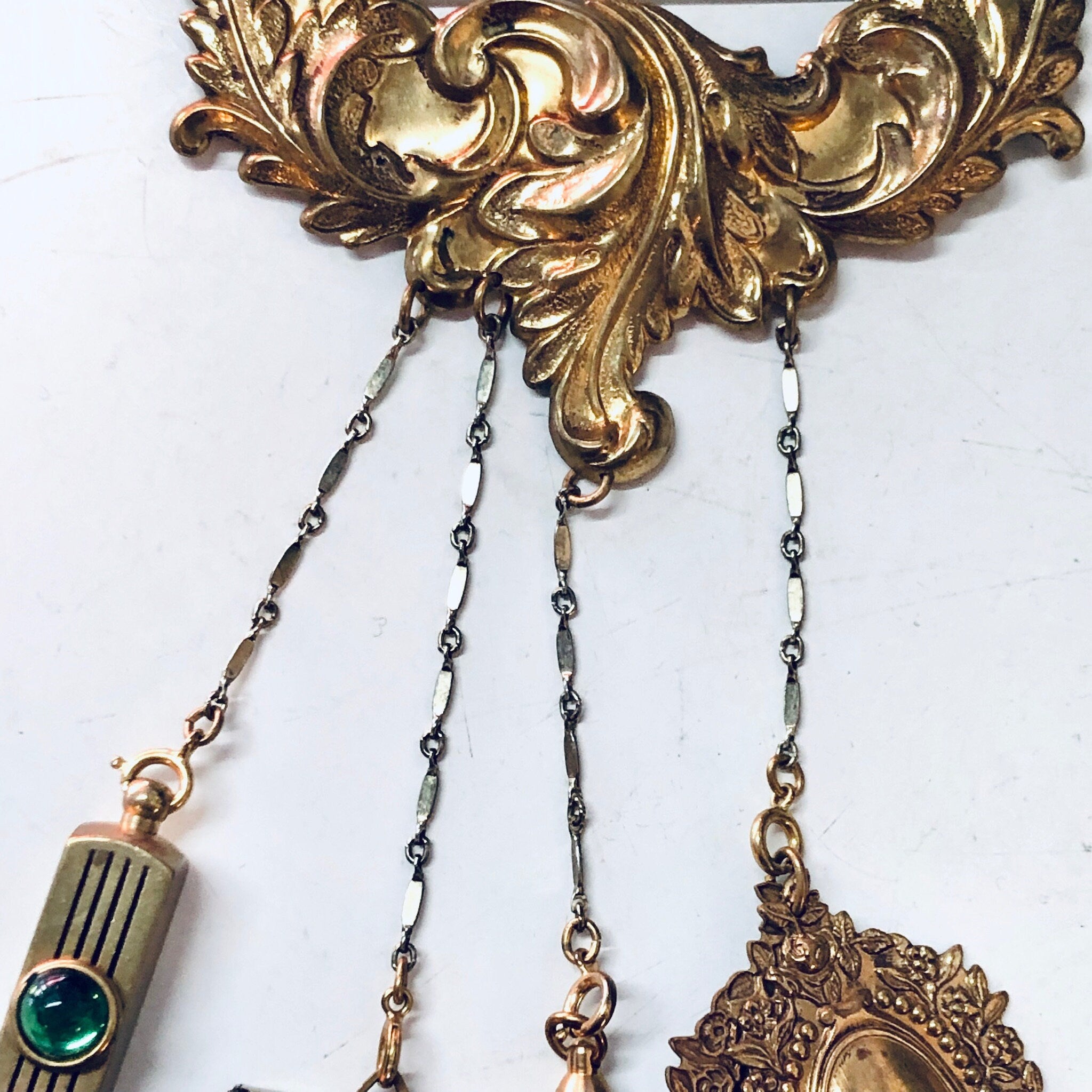 Vintage Brooch, Gold Toned Brooch, Victorian Jewelry, Unique Jewelry, Vintage Jewelry, Vintage Pin, Large Brooch, Valentines Day Gift, Gold