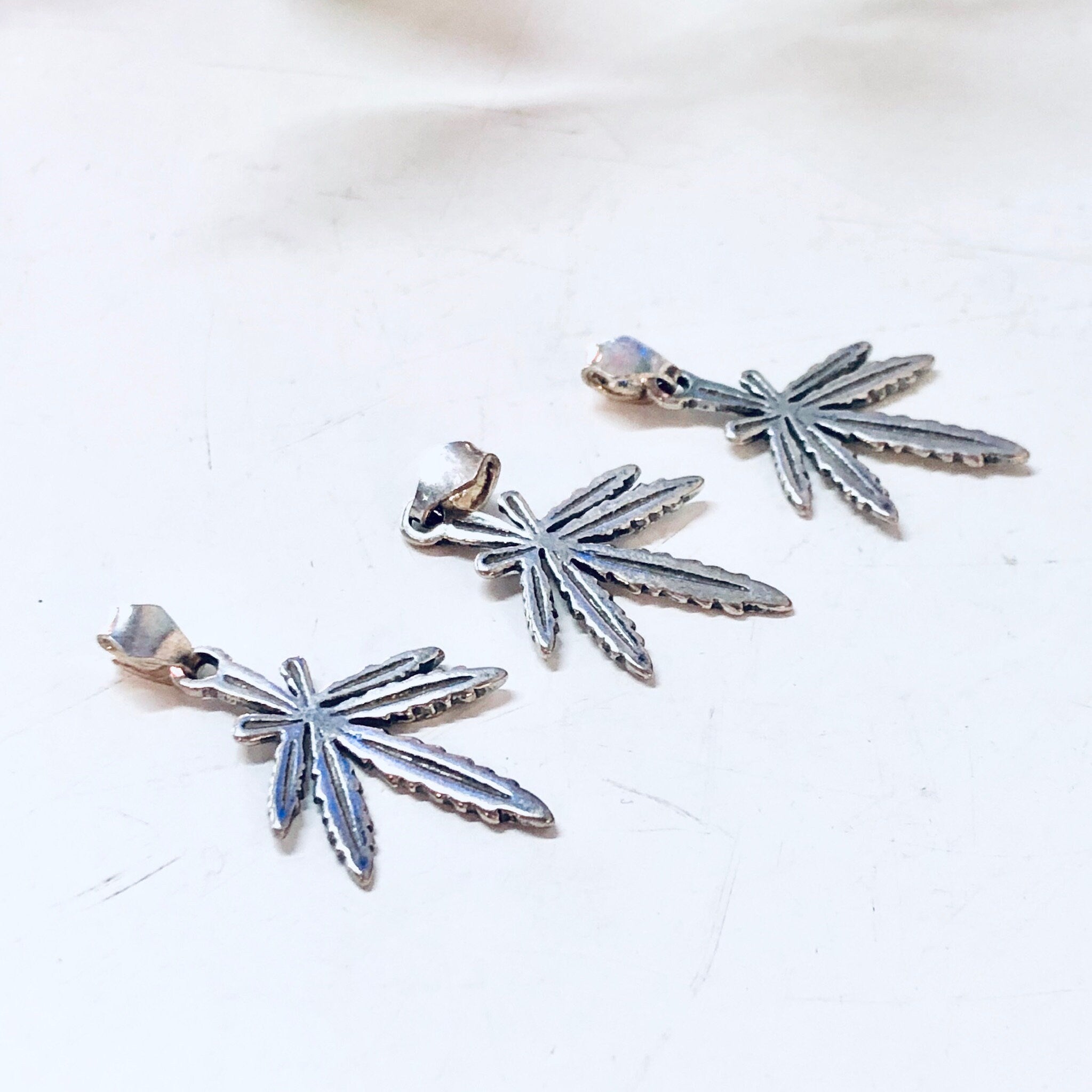 Vintage Silver Pendant, Vintage Jewelry, Weed Pendant, 420, Hippie Jewelry, Small Pendant, Boho Hippie Jewelry, Marijuana Pendant, Weed Leaf