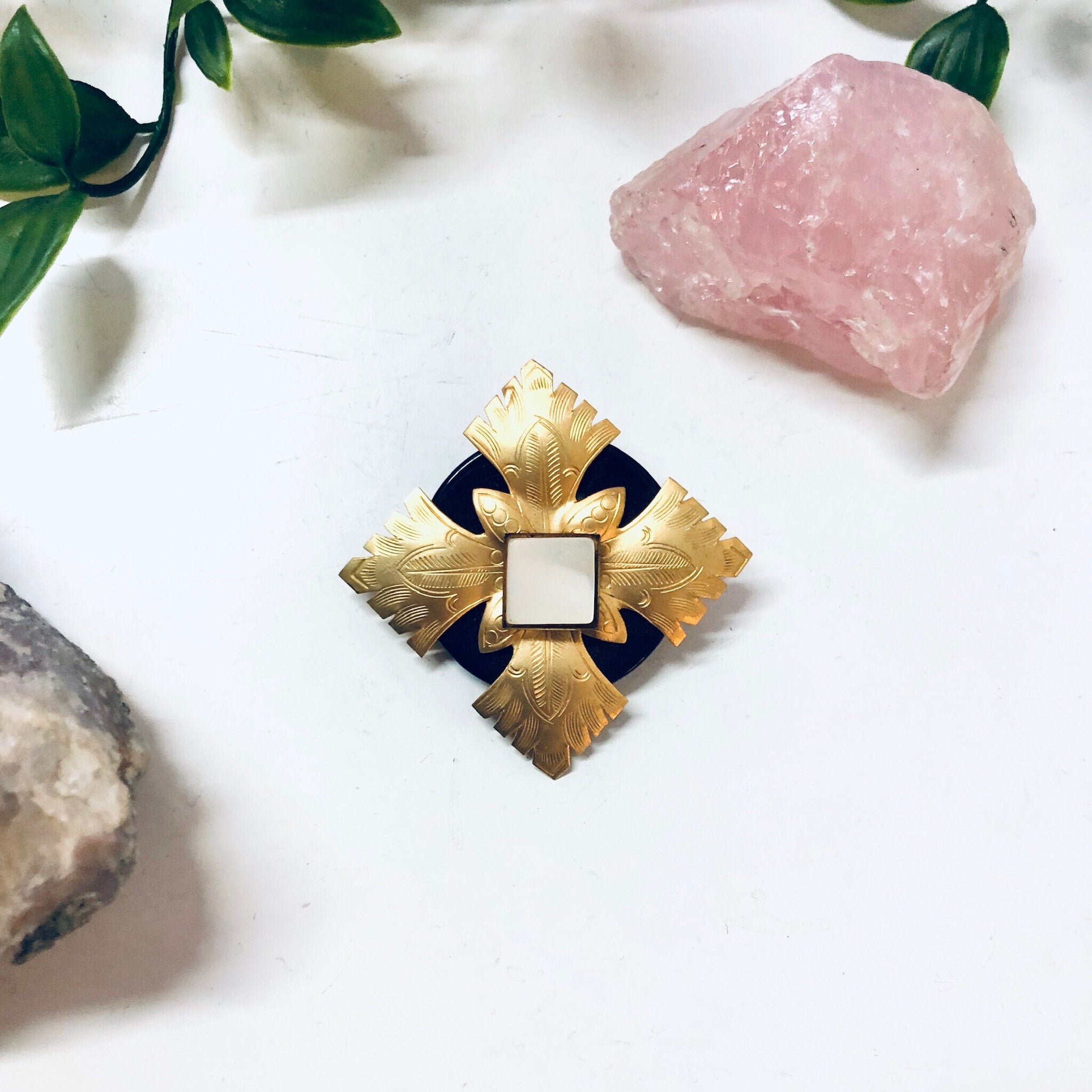 Vintage Brooch, Vintage Jewelry, Costume Jewelry, Gold Toned Jewelry, Black and Gold, Vintage Pin, Mother of Pearl, Statement Jewelry, Gold