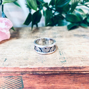 Vintage Silver Ring, Rainbow Ring, Rainbow Design, Band Ring, Skinny Band, Unique Jewelry, Vintage Jewelry, Rainbow Jewelry, 925 Ring, Band
