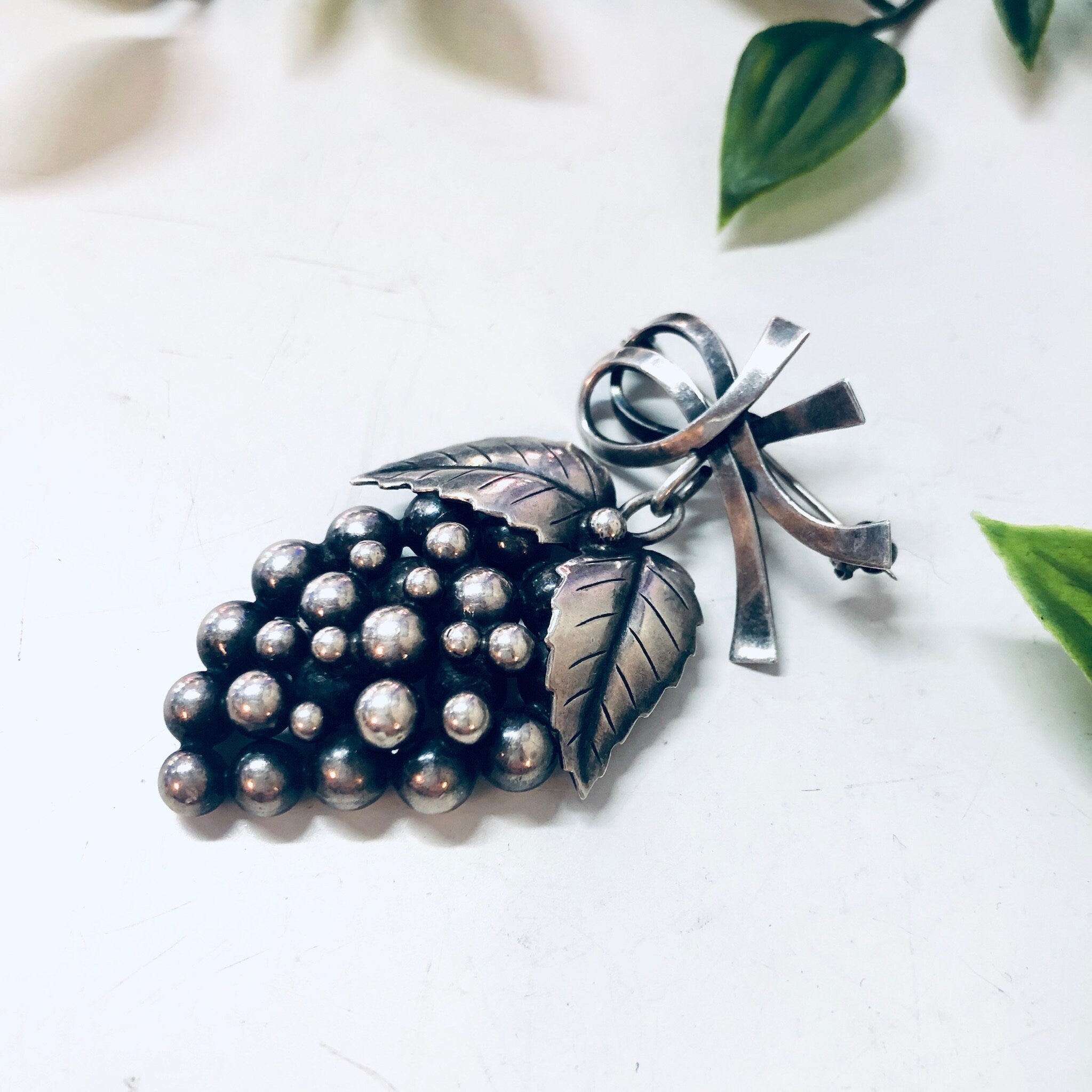 Vintage Brooch, Grape Brooch, Silver Brooch, Vintage Pin, Vintage Jewelry, Food Jewelry, Unique Jewelry, Dangling Brooch, Denmark Jewelry