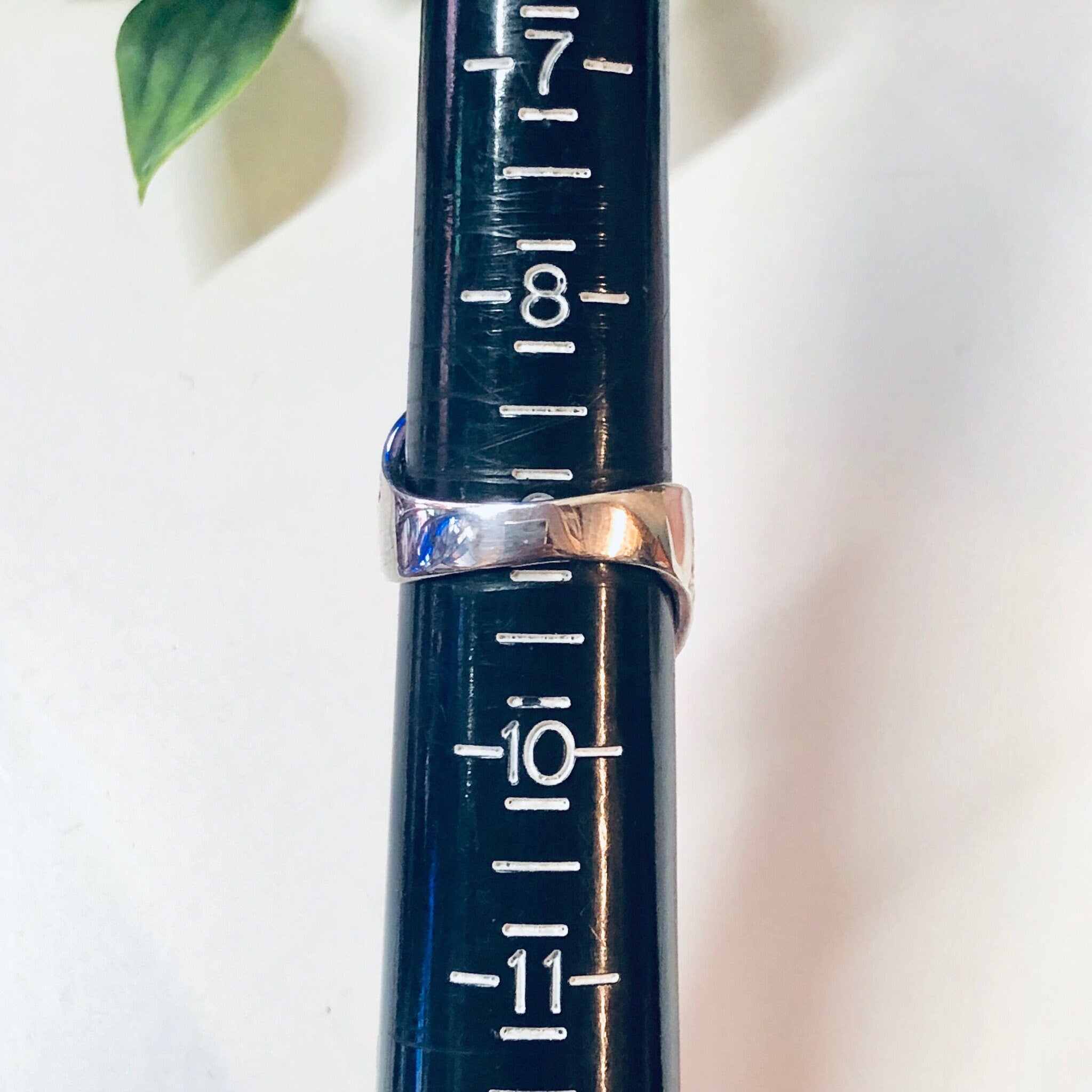 Vintage Silver Ring, Wave Design Ring, 925 Ring, Vintage Jewelry, Unique Jewelry, Sparkly Jewelry, Made in Thailand, Statement Jewelry, 925