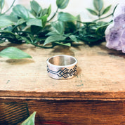 Vintage Silver Ring, Band Ring, Thick Band Ring, Tribal Design Ring, Vintage Jewelry, Geometric Design, Statement Jewelry, Silver Band, 925