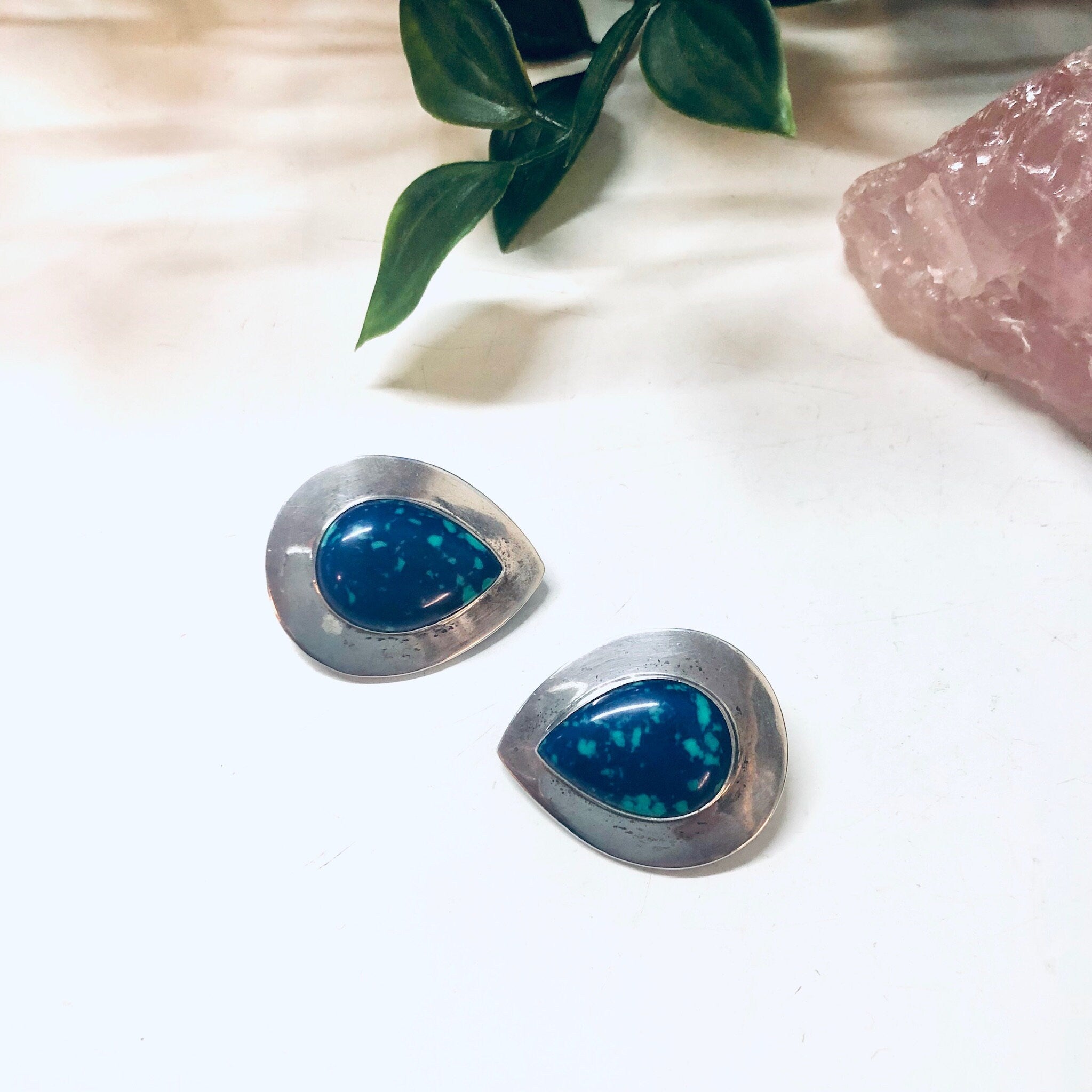 Vintage Clip On Earrings with Azurite Malachite Stones, Silver Clip On Earrings, Arctic Opal Jewelry, Teardrop Shaped Earrings, Blue, Green