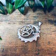 Vintage Pendant, Silver Pendant, Pentagram Necklace, Dragon Pendant, Lizard, Witch Jewelry, Gothic Style, Star, Pentagram, Vintage Jewelry