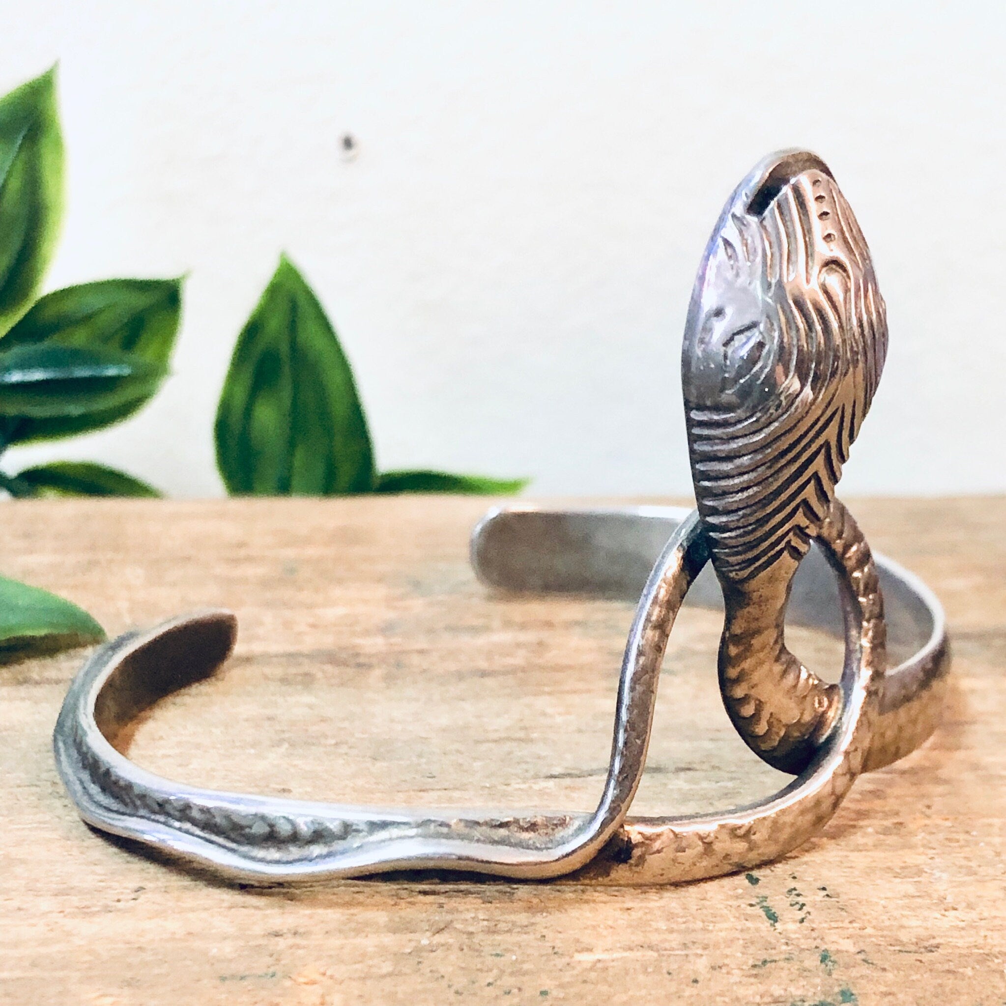 Vintage Snake Bracelet, Snake Cuff, Costume Jewelry, Vintage Jewelry, Boho Style Jewelry, Bohemian Style, Valentines Day Gift, Silver Toned