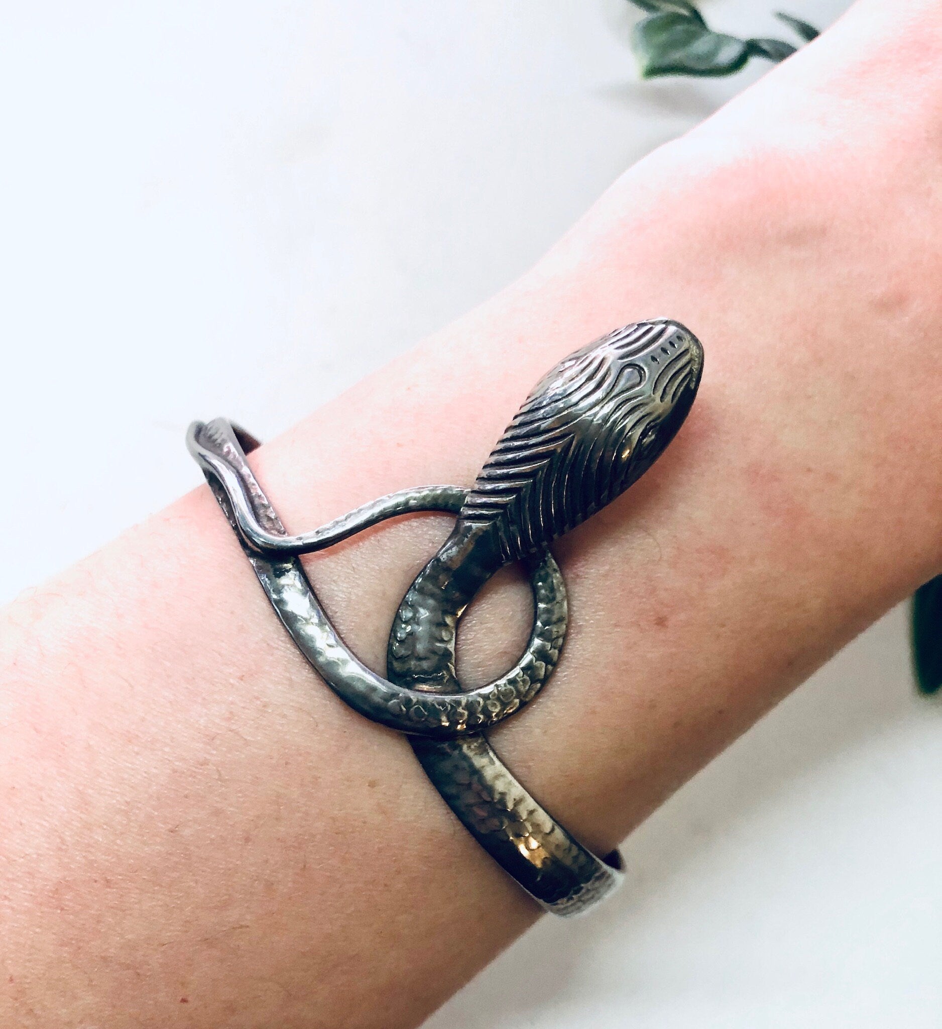 Vintage Snake Bracelet, Snake Cuff, Costume Jewelry, Vintage Jewelry, Boho Style Jewelry, Bohemian Style, Valentines Day Gift, Silver Toned