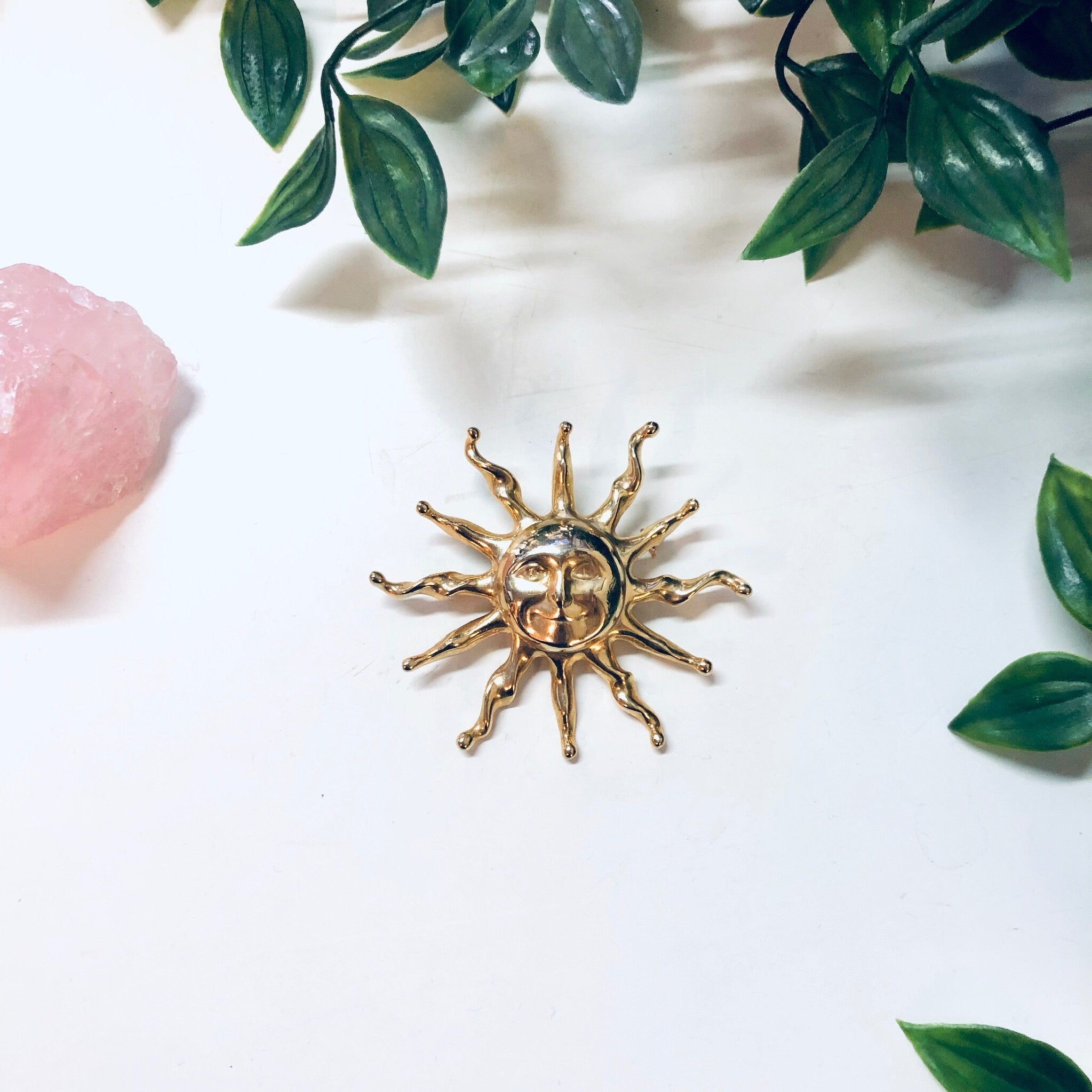 Vintage Brooch, Sun Brooch, Smiling Sun Pin, Gold Toned Brooch, Vintage Jewelry, Sun Jewelry, Gold Sun, Large Pin, Unique Jewelry, Sun Face