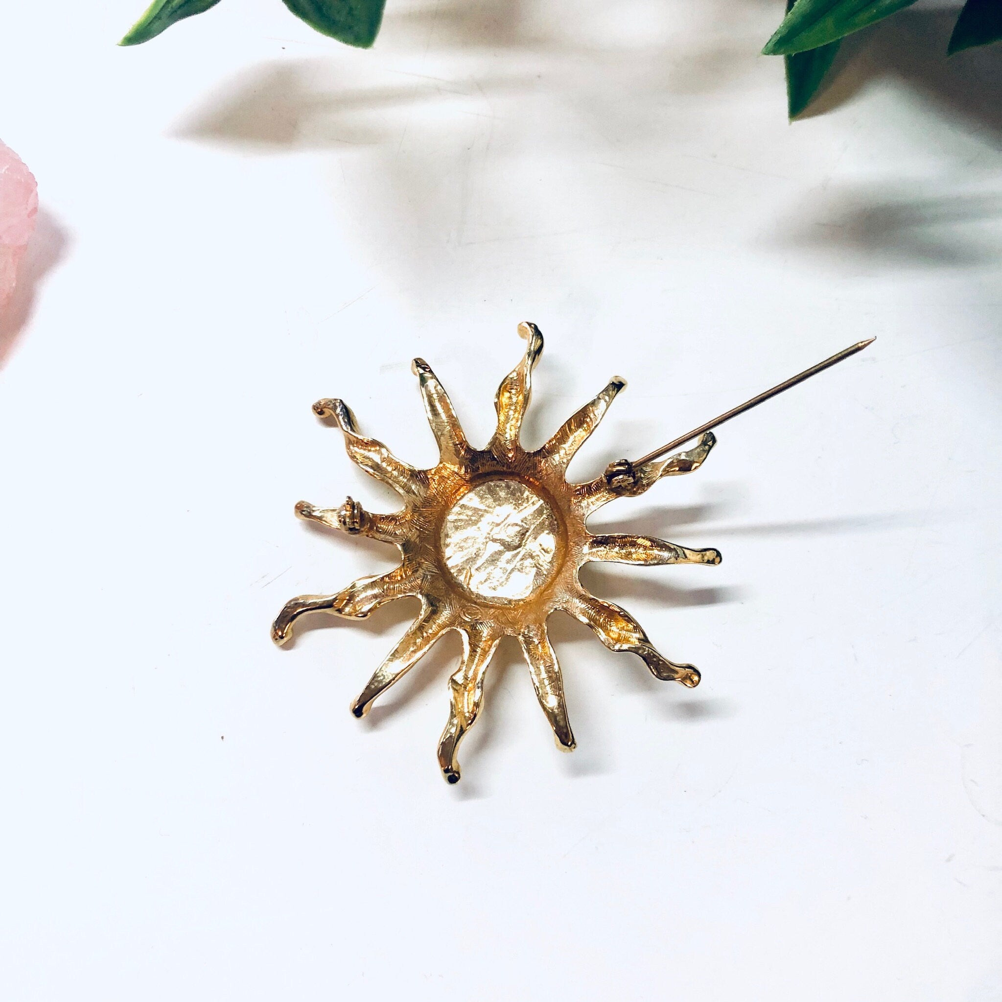 Vintage Brooch, Sun Brooch, Smiling Sun Pin, Gold Toned Brooch, Vintage Jewelry, Sun Jewelry, Gold Sun, Large Pin, Unique Jewelry, Sun Face