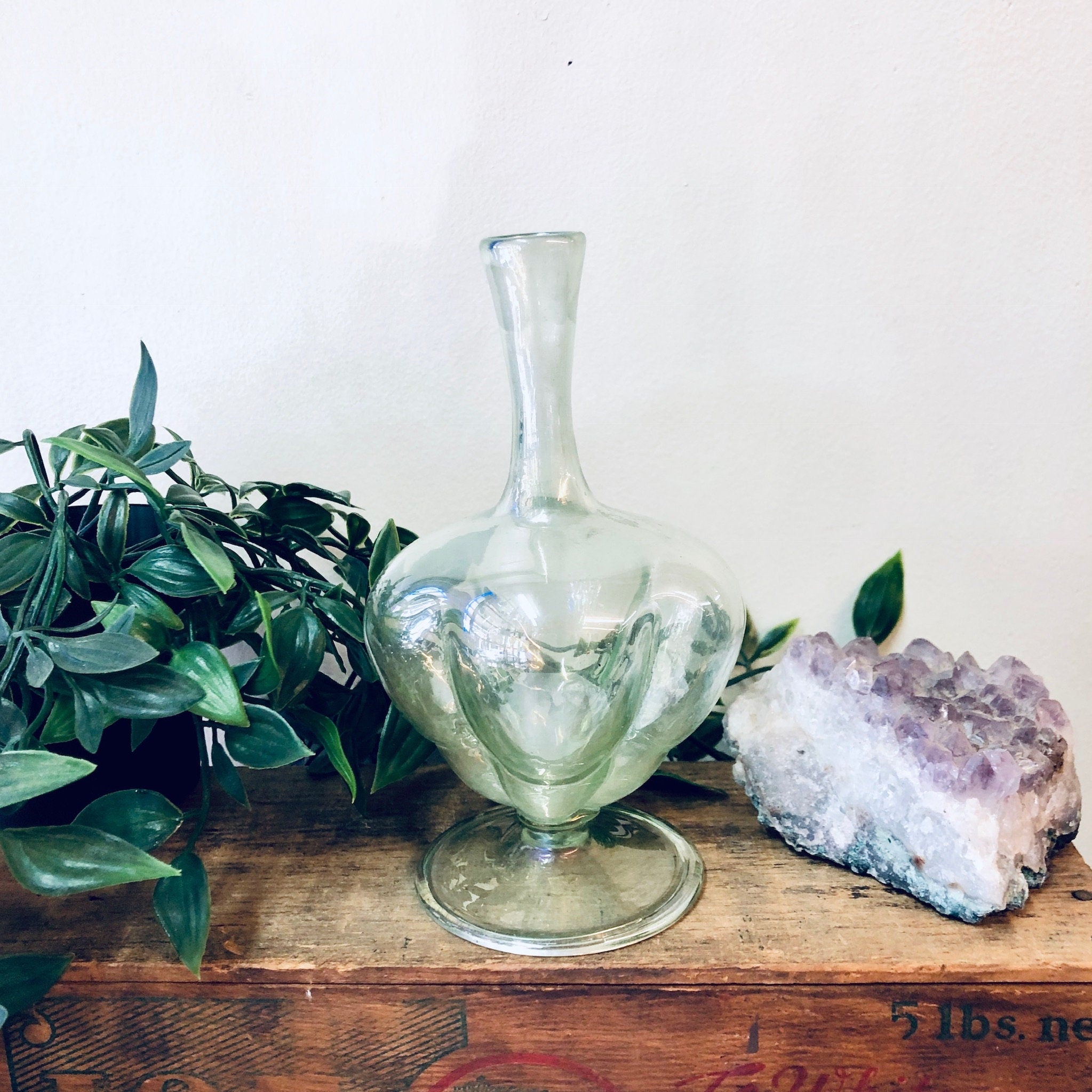 Small Green Vase, Vintage Vase, Light Green Vase, Unique Shapes, Vintage Home Decor, Floral Arrangement, Small Vase, Centerpiece, Mantle