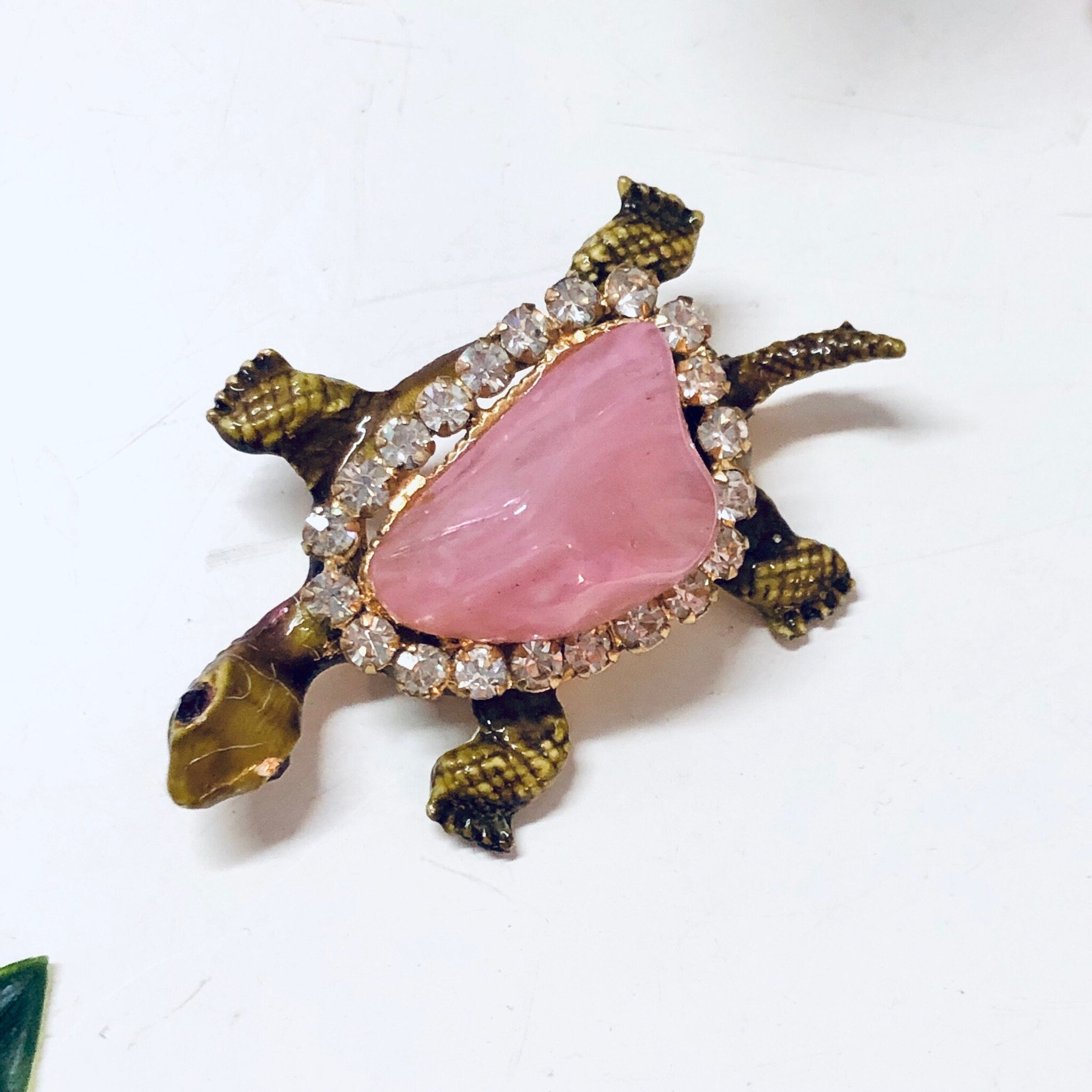 Vintage Turtle Pin, Vintage Brooch, Gold Toned Pin, Pink Gemstone Shell, Rhinestone Jewelry, Vintage Jewelry, Animal Jewelry, Turtle Pin,