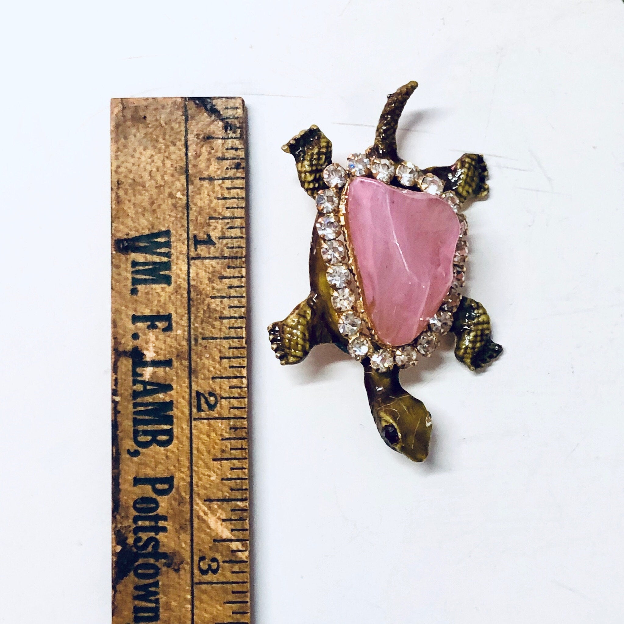 Vintage Turtle Pin, Vintage Brooch, Gold Toned Pin, Pink Gemstone Shell, Rhinestone Jewelry, Vintage Jewelry, Animal Jewelry, Turtle Pin,