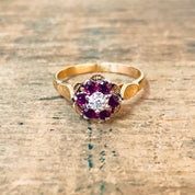 Vintage Gold Ring, Ruby Ring, Ruby Flower Ring, 18 Karat Gold, Yellow Gold Ring, Gold Jewelry, Vintage Jewelry, Red Gold, Engagement Ring