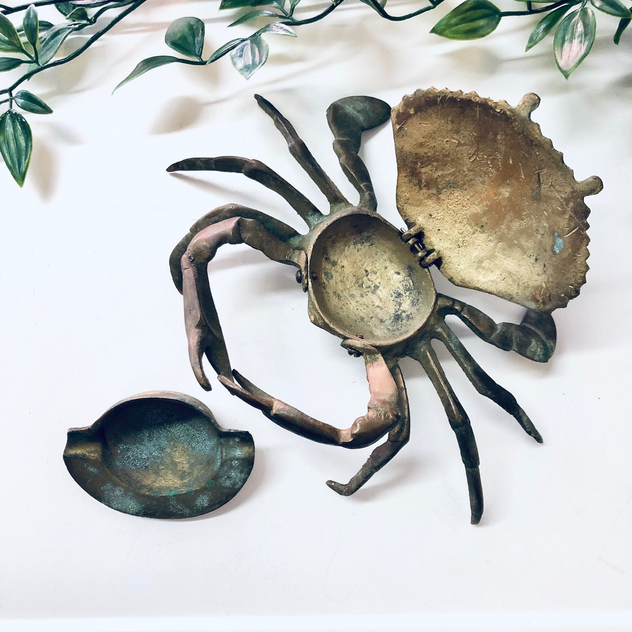 Vintage Ashtray, Crab Ashtray, Brass Crab Tray, Catch All Dish, Ring Dish, Ring Tray, Crab Decor, Brass Ashtray, Vintage Home Decor, Crabby