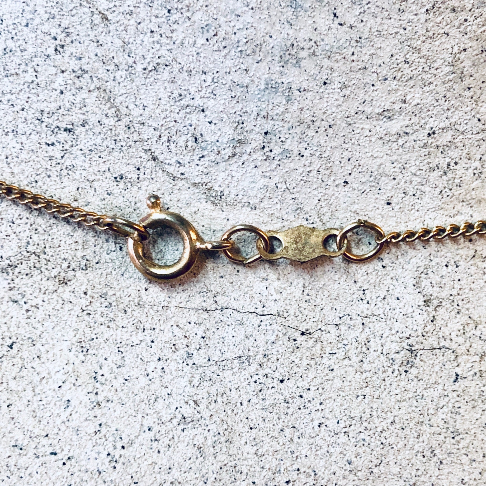Vintage Necklace, Charm Necklace, Elephant Necklace, Small Necklace, Vintage Jewelry, Elephant Jewelry, Valentines Day Gift, Gold Toned