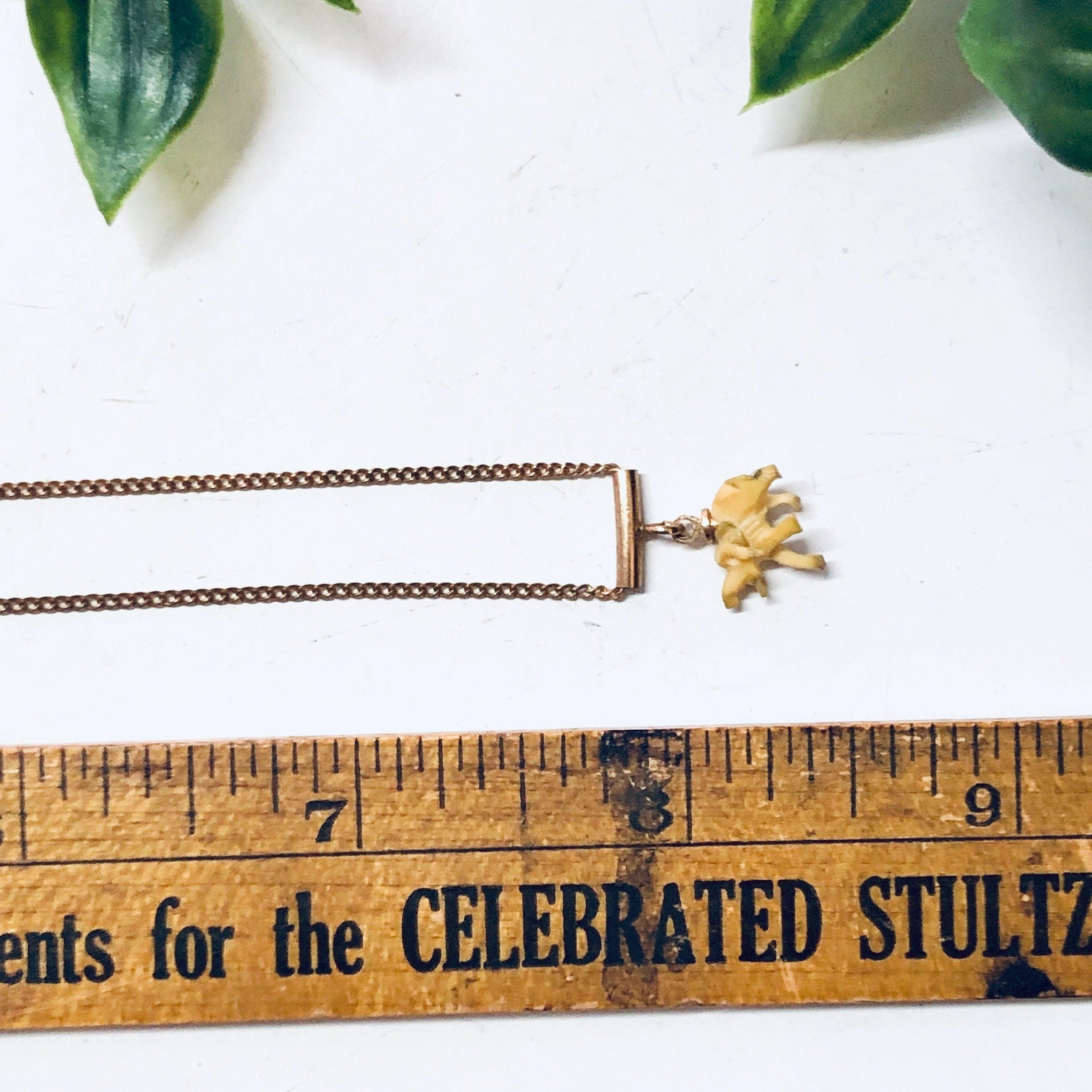 Vintage Necklace, Charm Necklace, Elephant Necklace, Small Necklace, Vintage Jewelry, Elephant Jewelry, Valentines Day Gift, Gold Toned