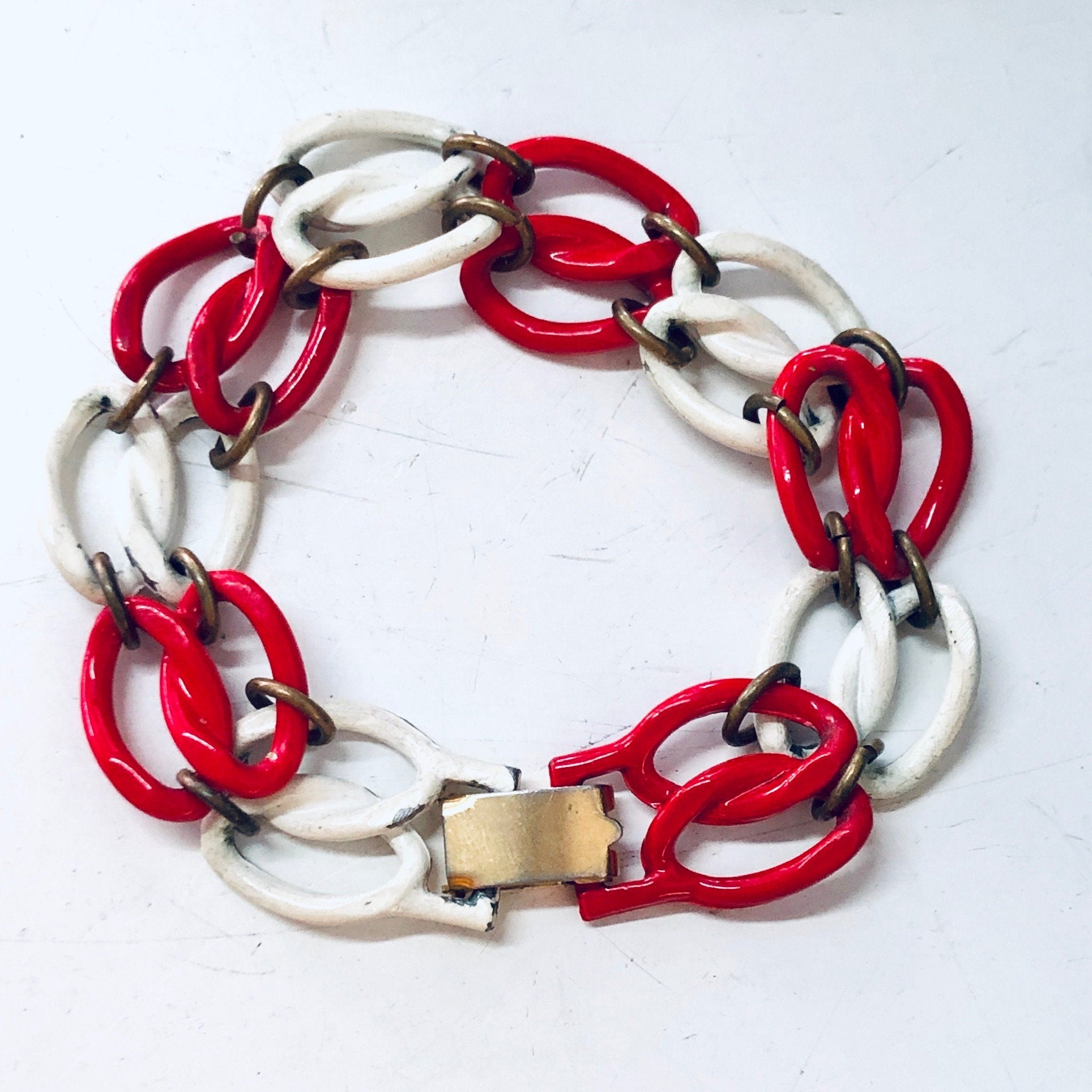 Vintage Bracelet, Metal Bracelet, Small Bracelet, Red Jewelry, White Bracelet, Link Bracelet, Chain Bracelet, Vintage Jewelry, Chain Link